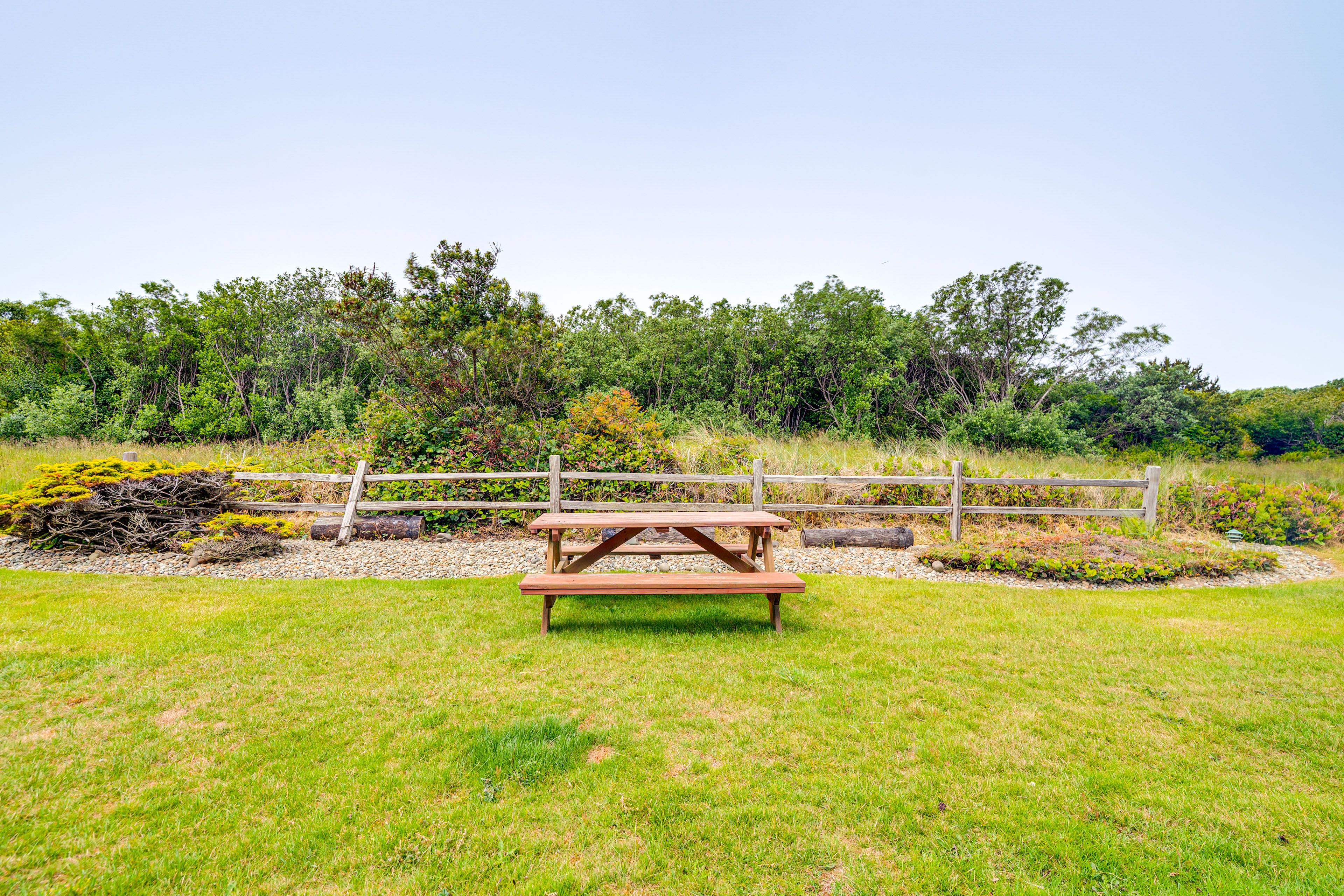 Community Picnic Area