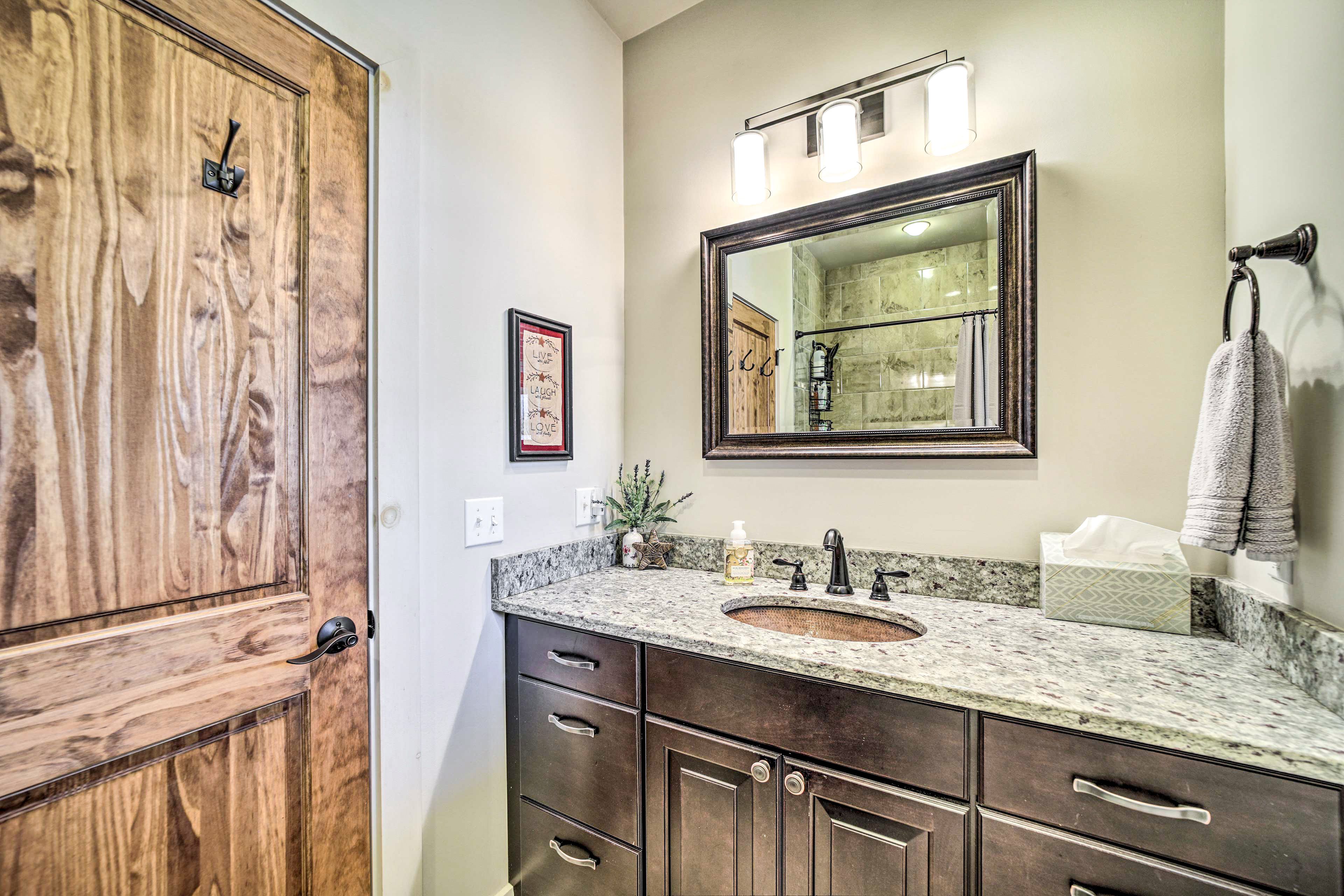 Full Bathroom | Hair Dryer | Iron & Board