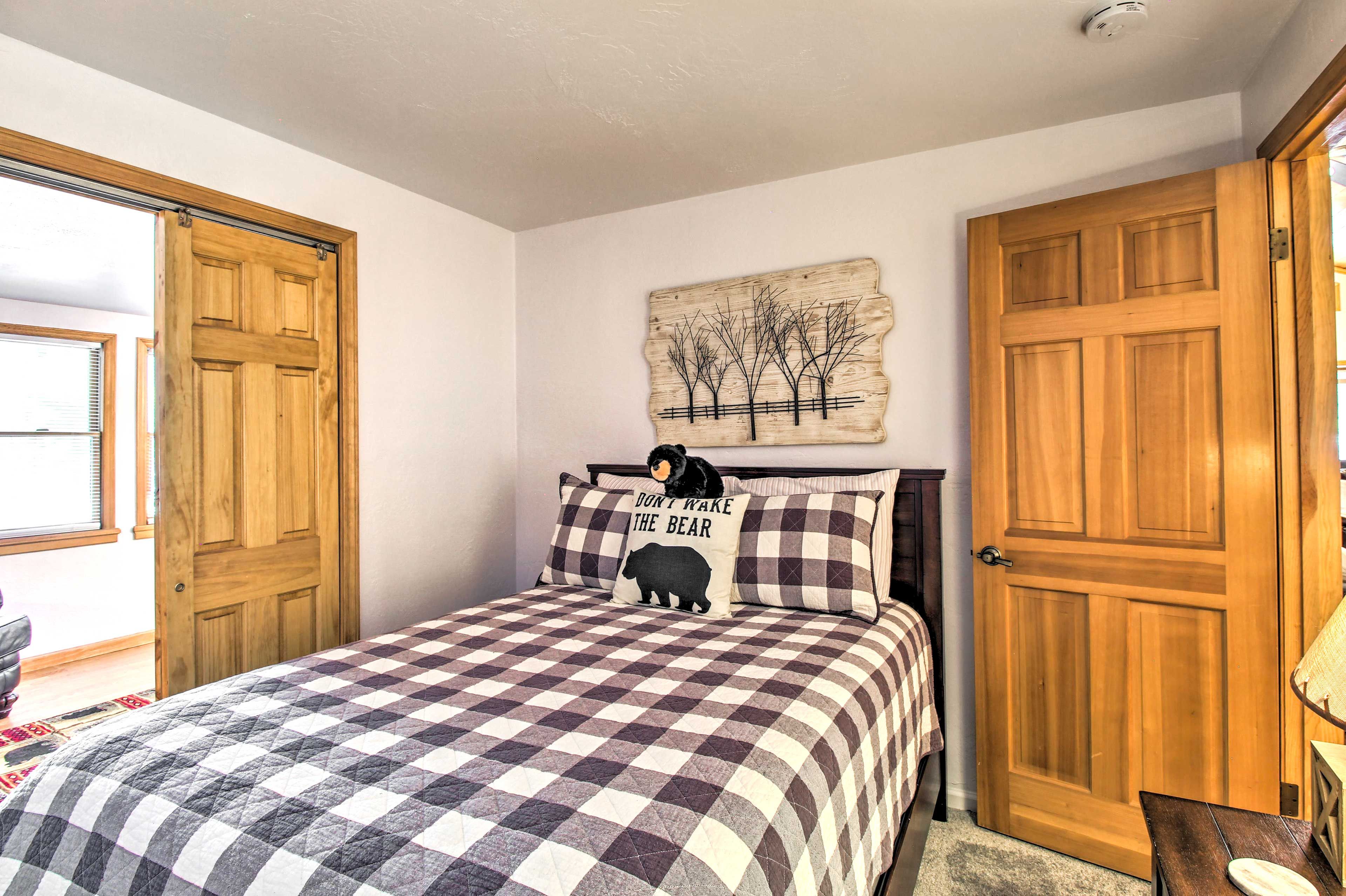 Bedroom 3 | Full Bed