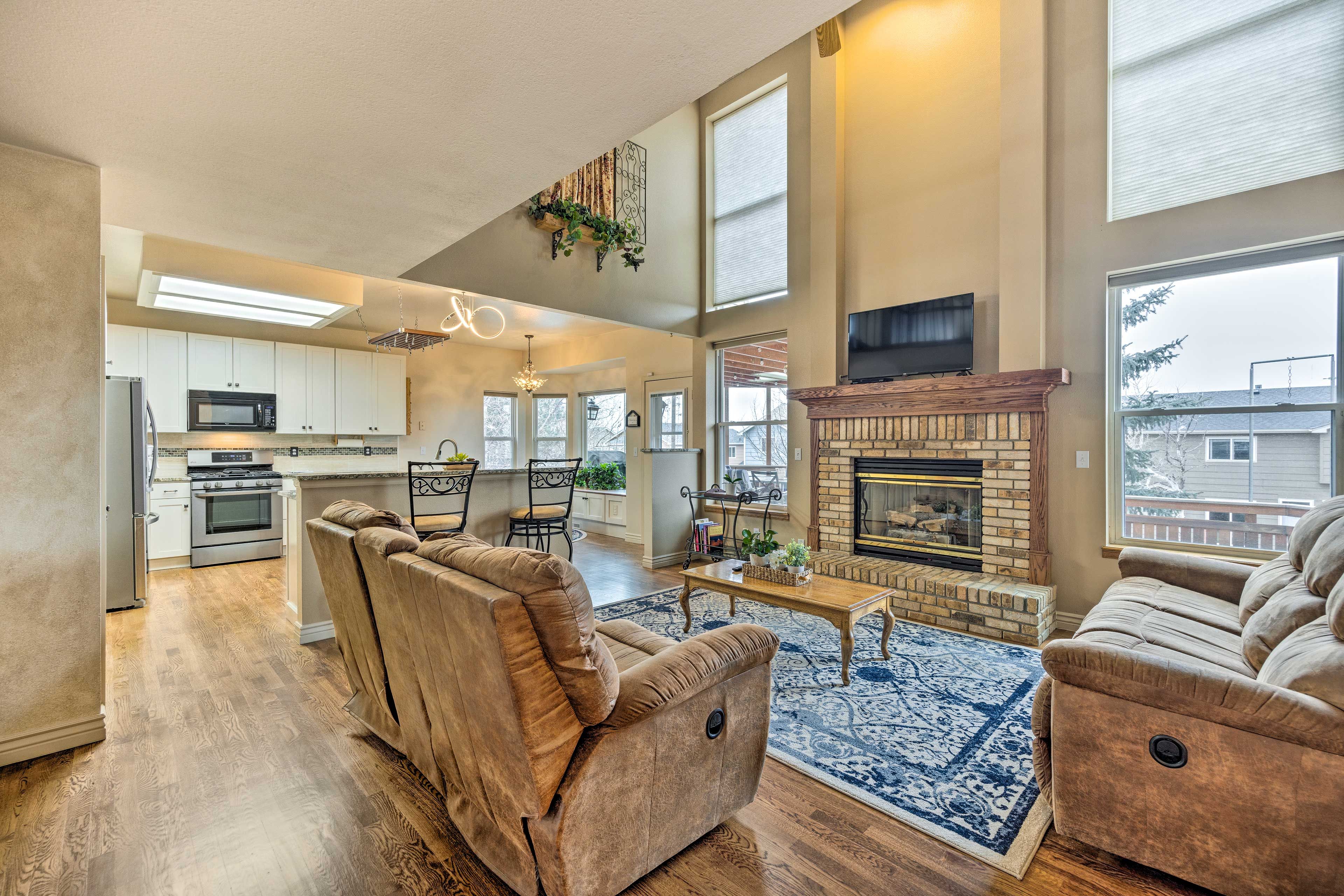 Living Room | Fireplace | Smart TV | Open-Concept