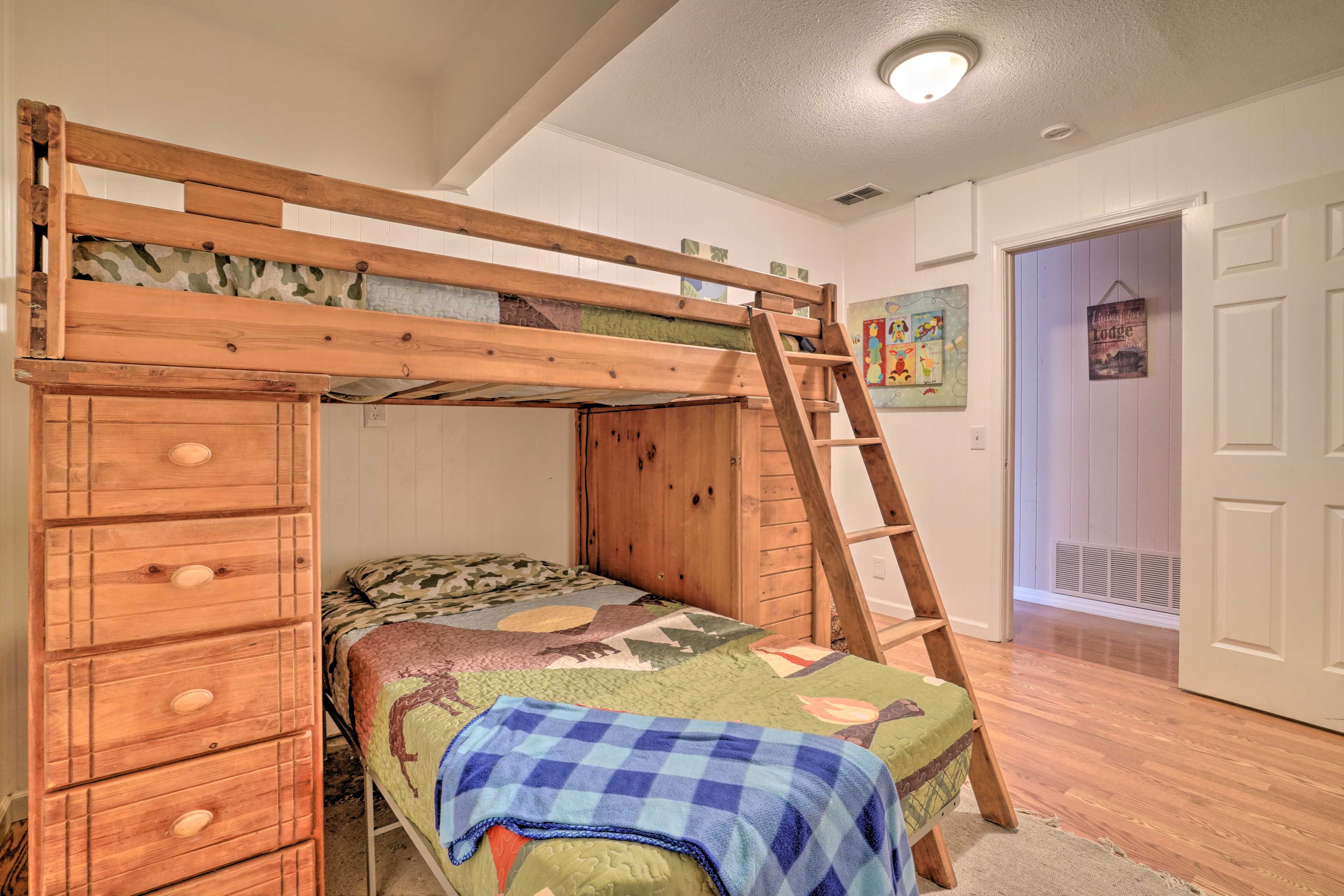 Bedroom 4 | Twin Bunk Bed