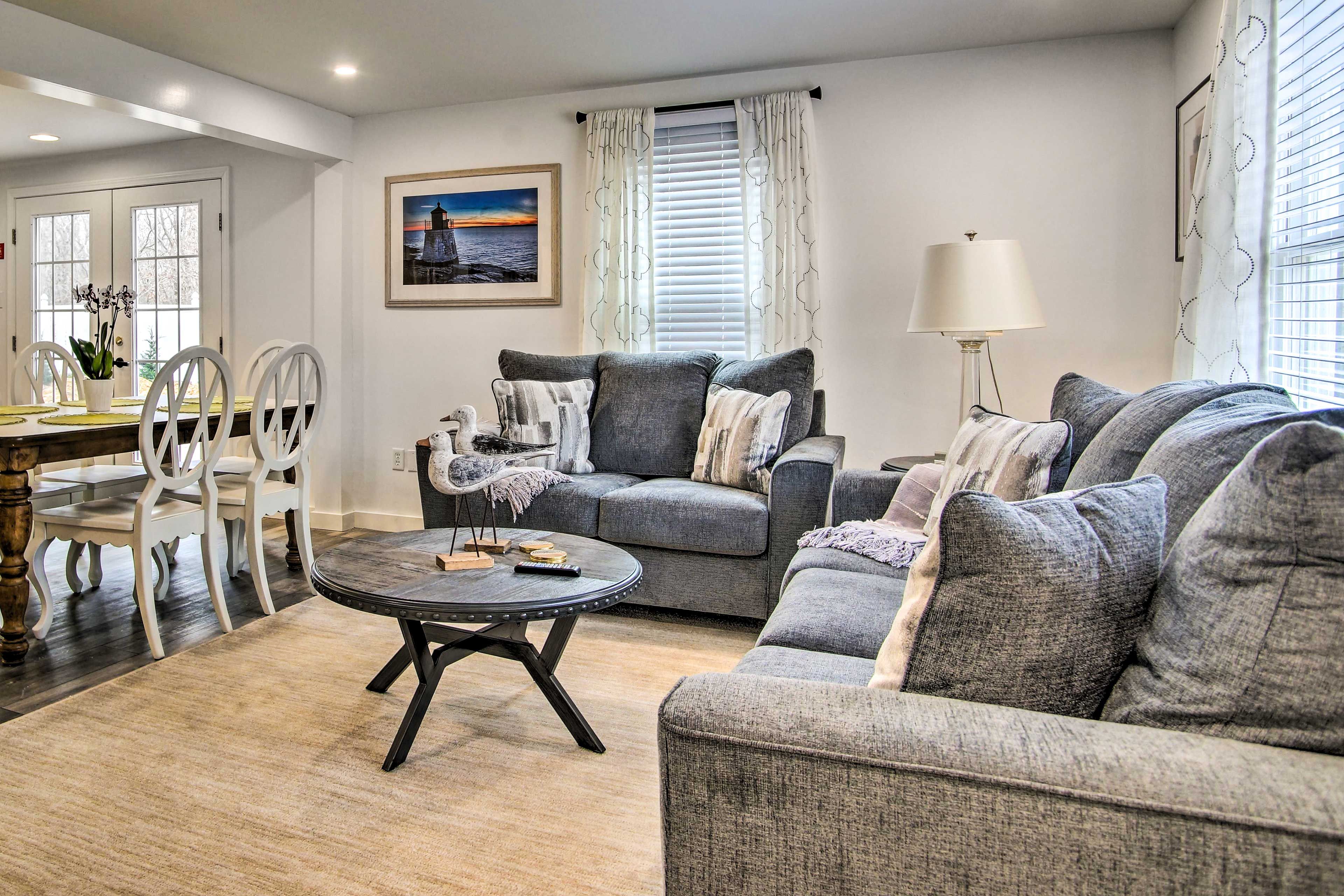 Living Room | Free WiFi | Window A/C Units | Washer & Dryer