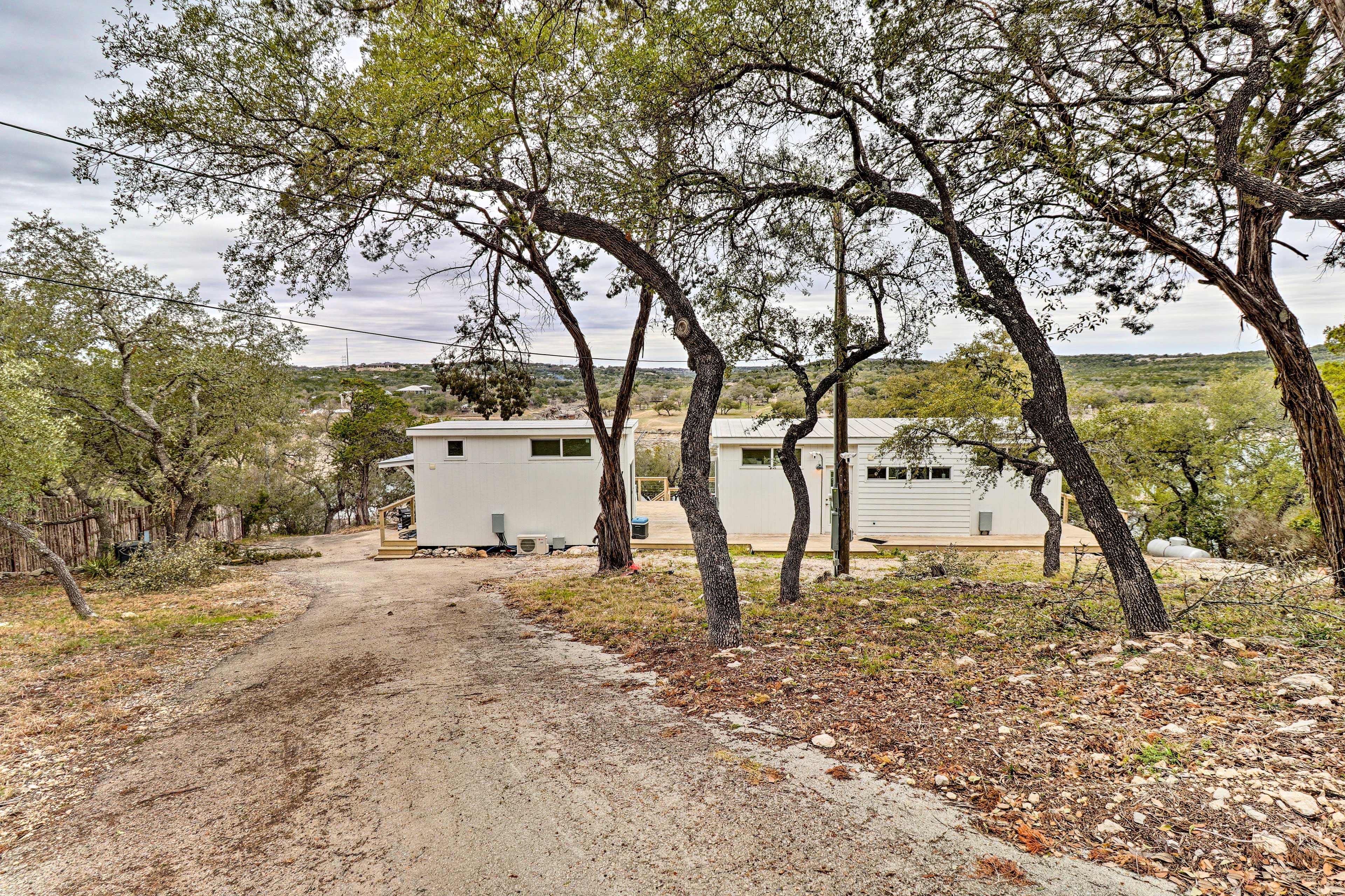 Parking | Driveway (6 Vehicles) | RV/Trailer Parking
