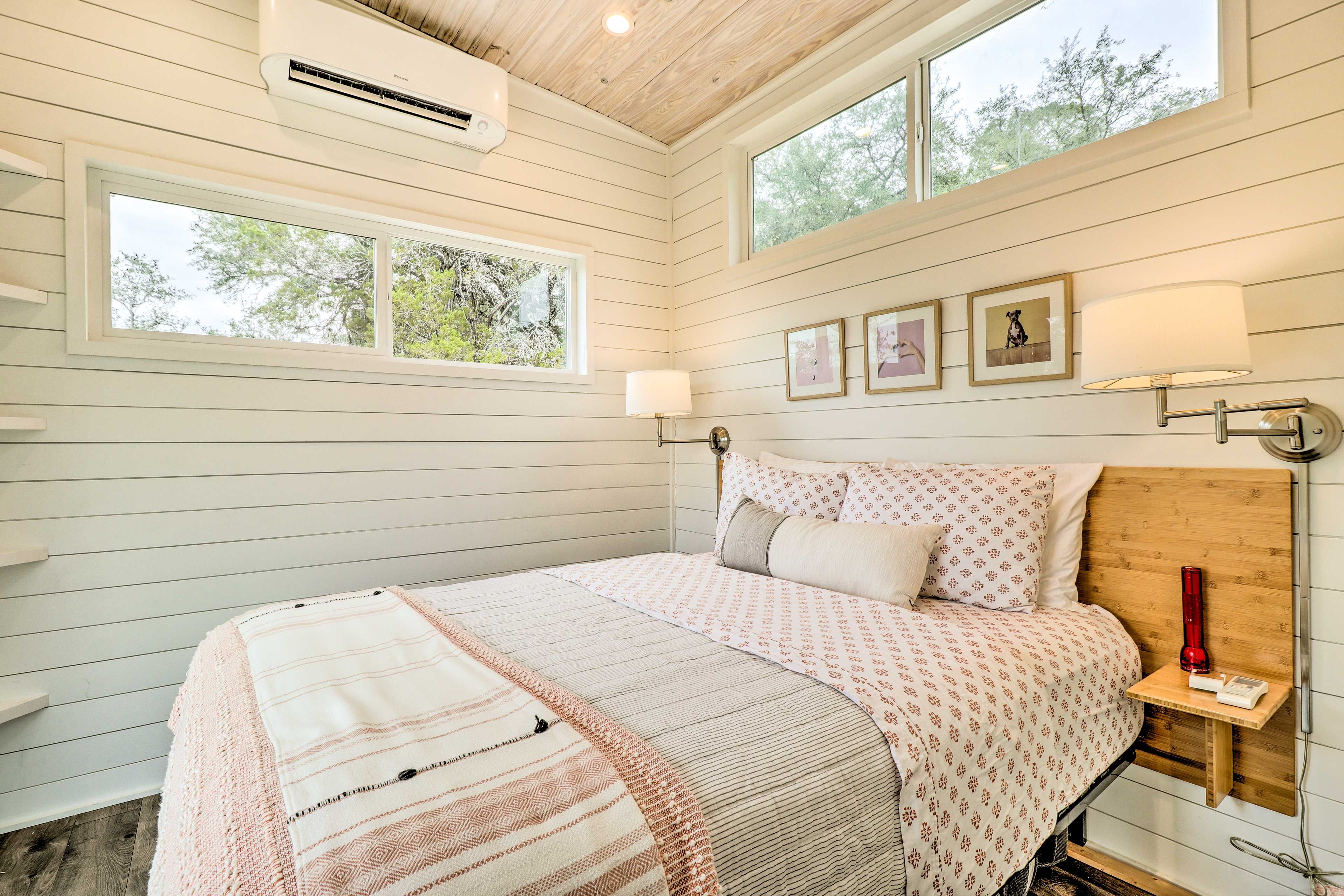 Tiny Home 1 | Bedroom | Queen Bed
