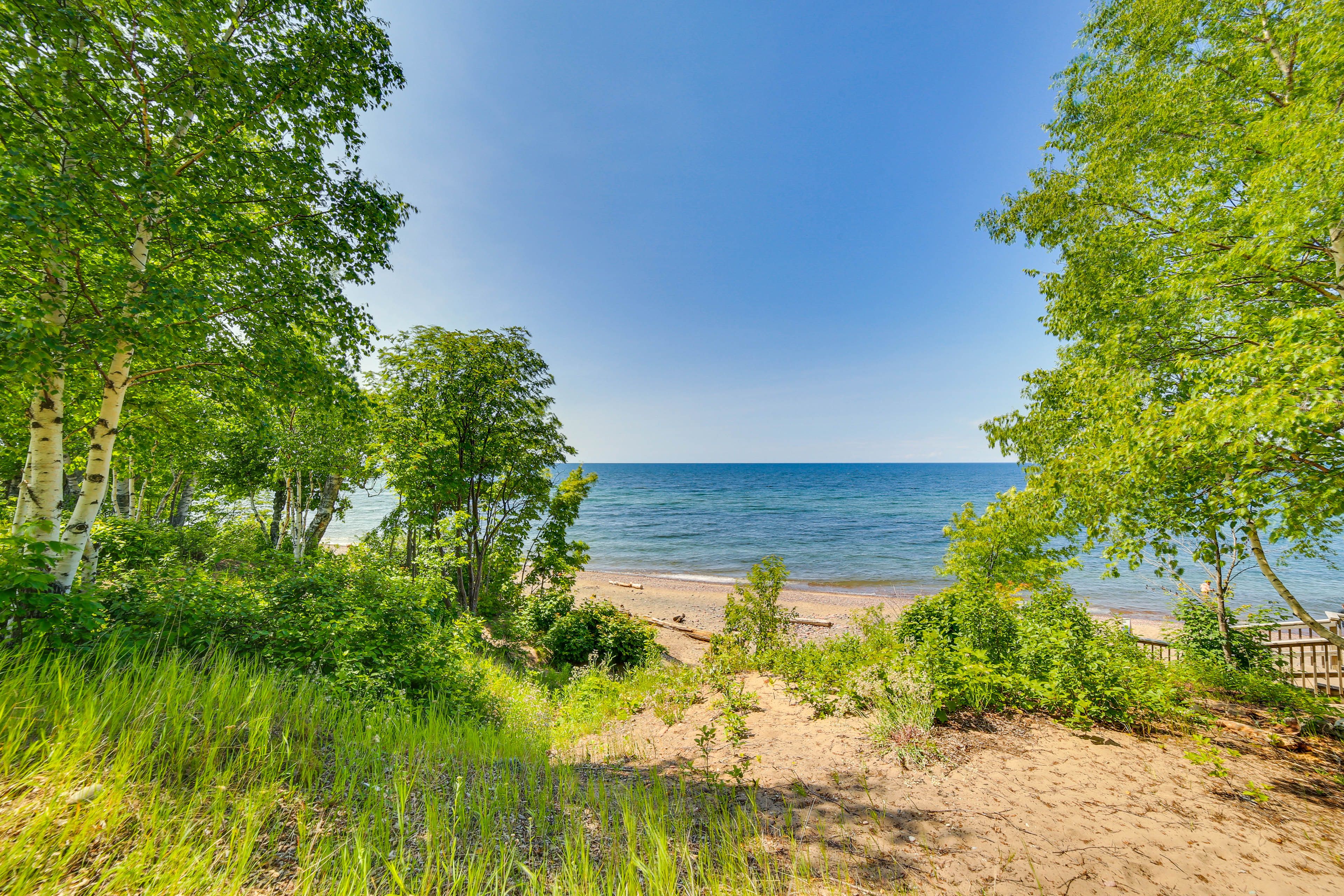 ~1 Mi to Lake Superior