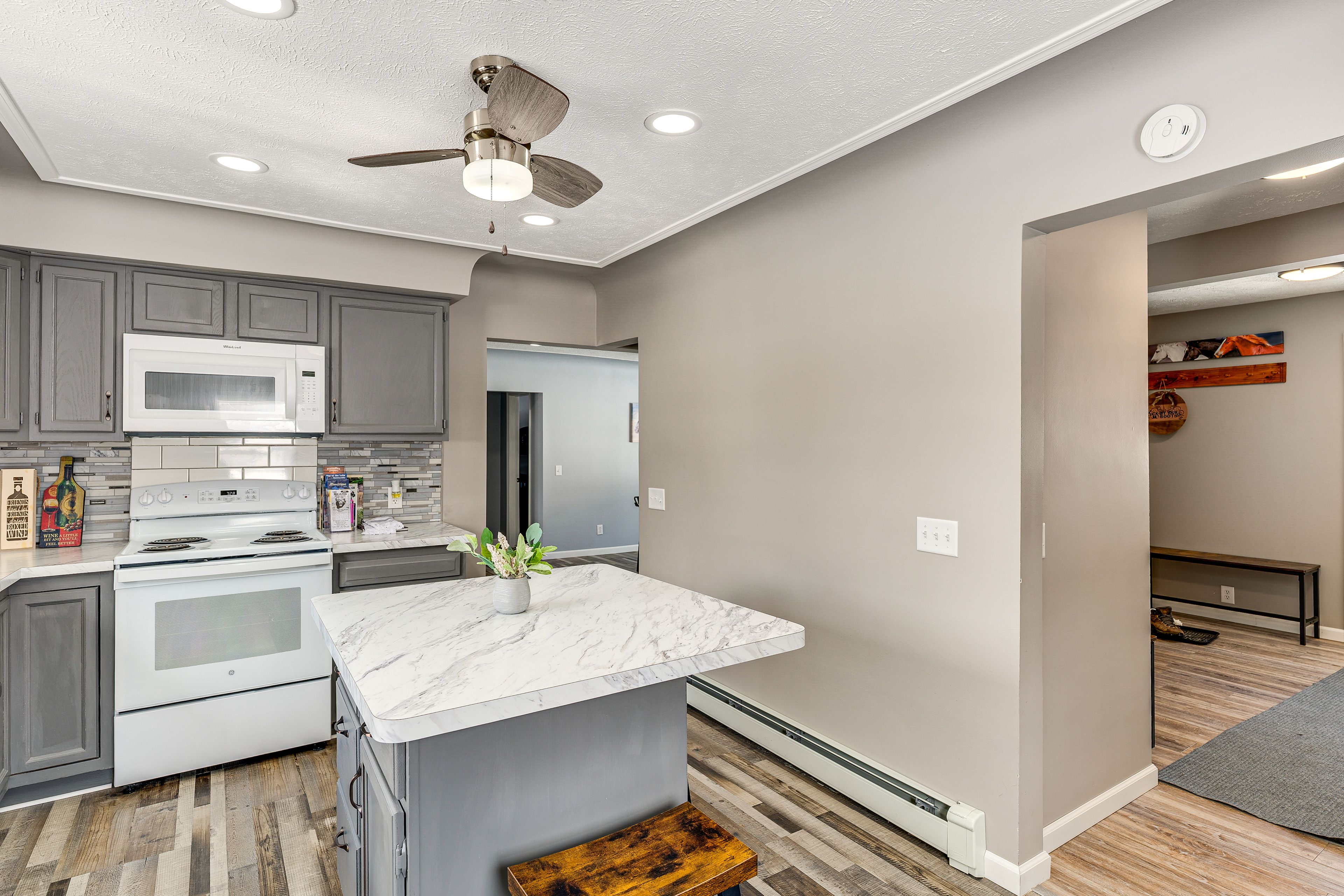 Kitchen | Cooking Basics | Coffee Maker | Trash Bags & Paper Towels Provided