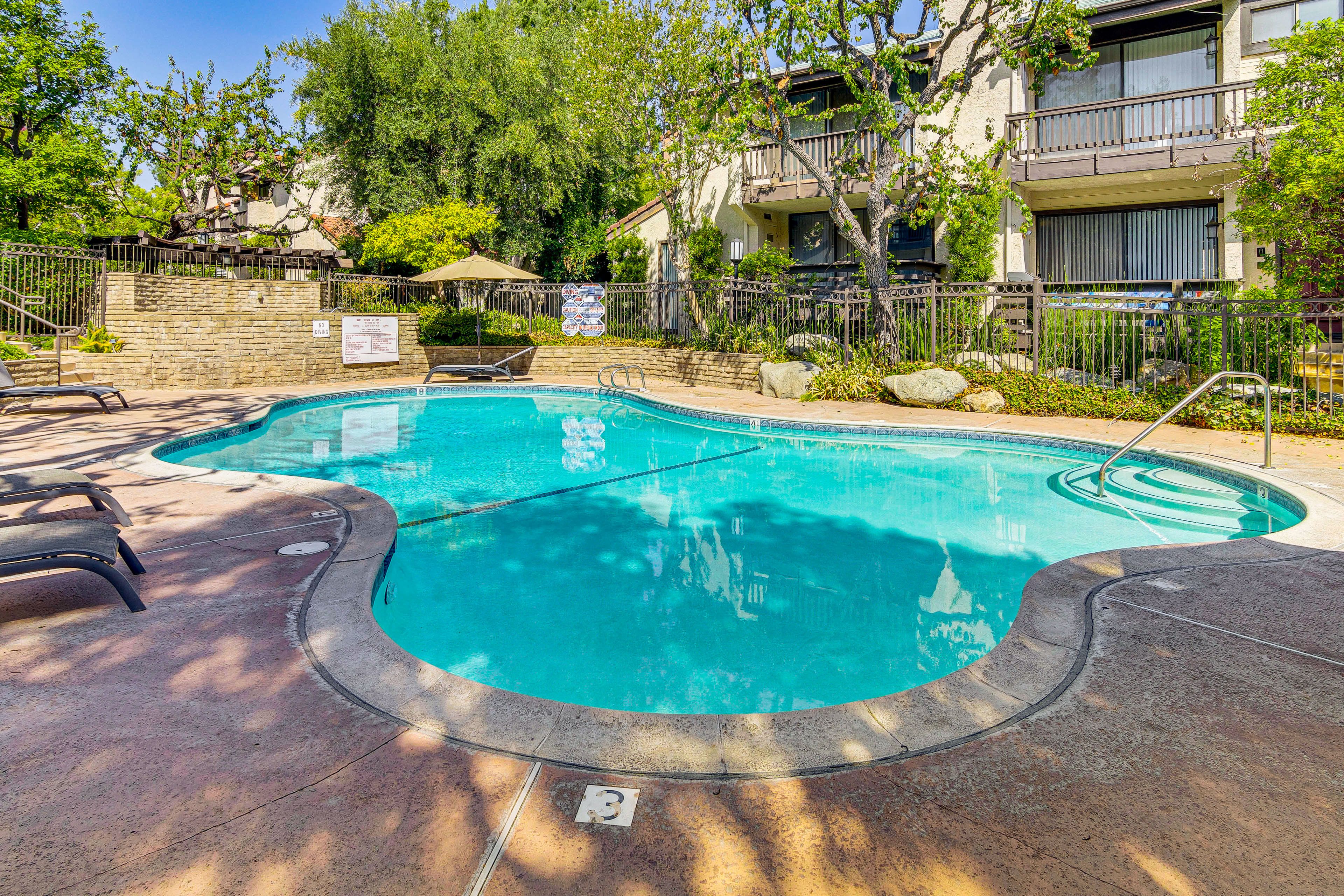 Warner Village | Community Amenities