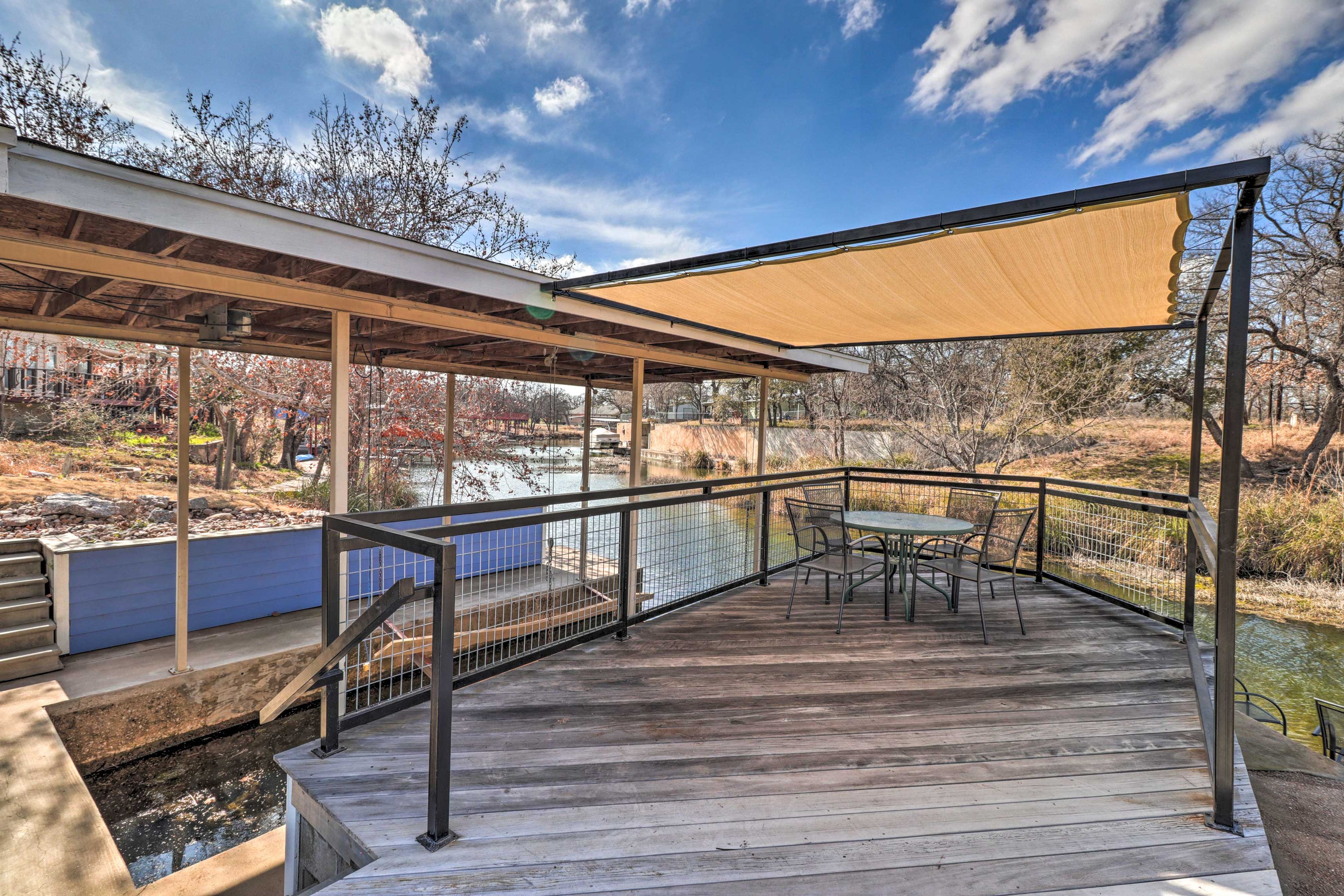 Private Boat Slip | Dining Table