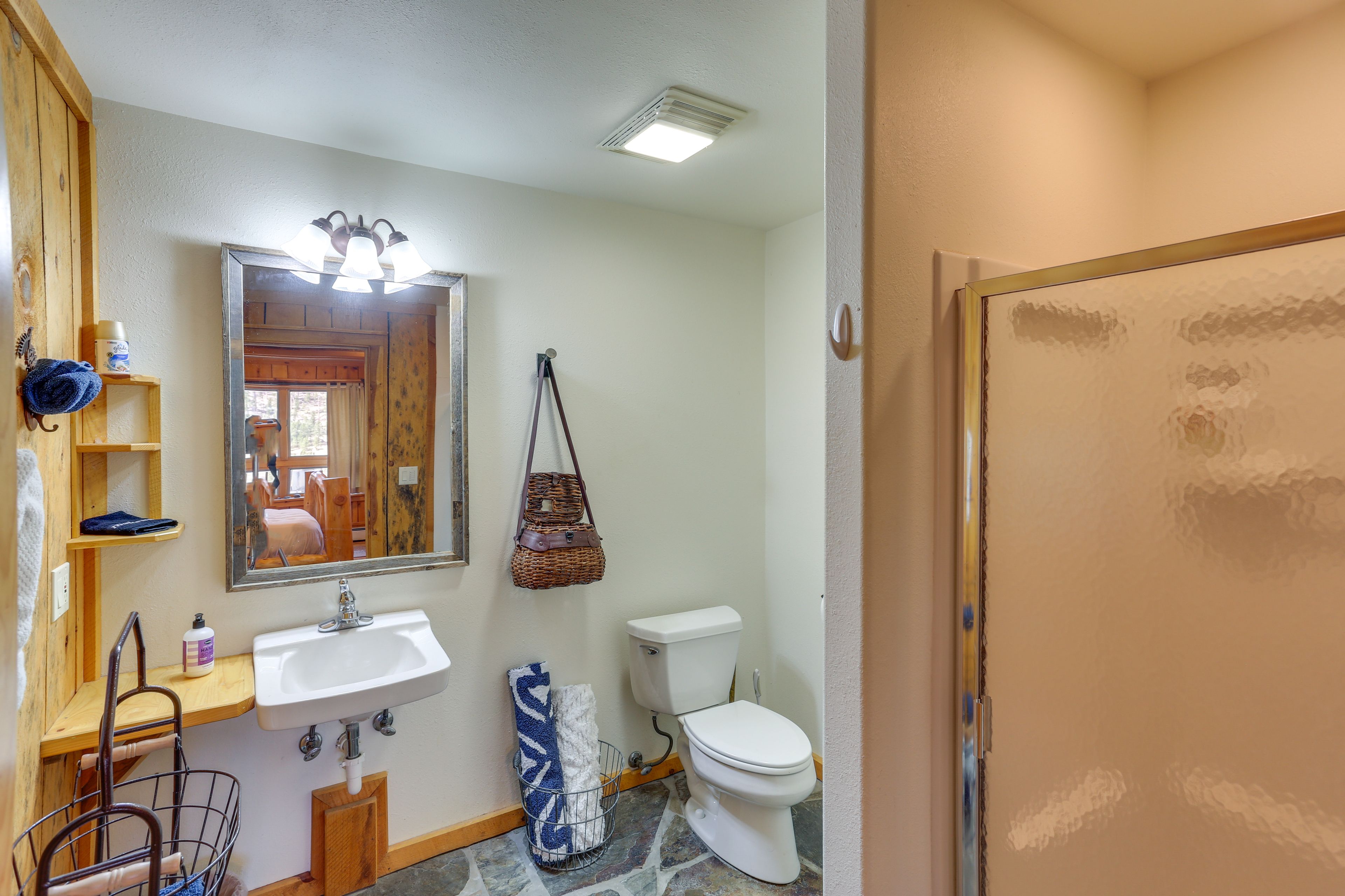 En-Suite Bathroom