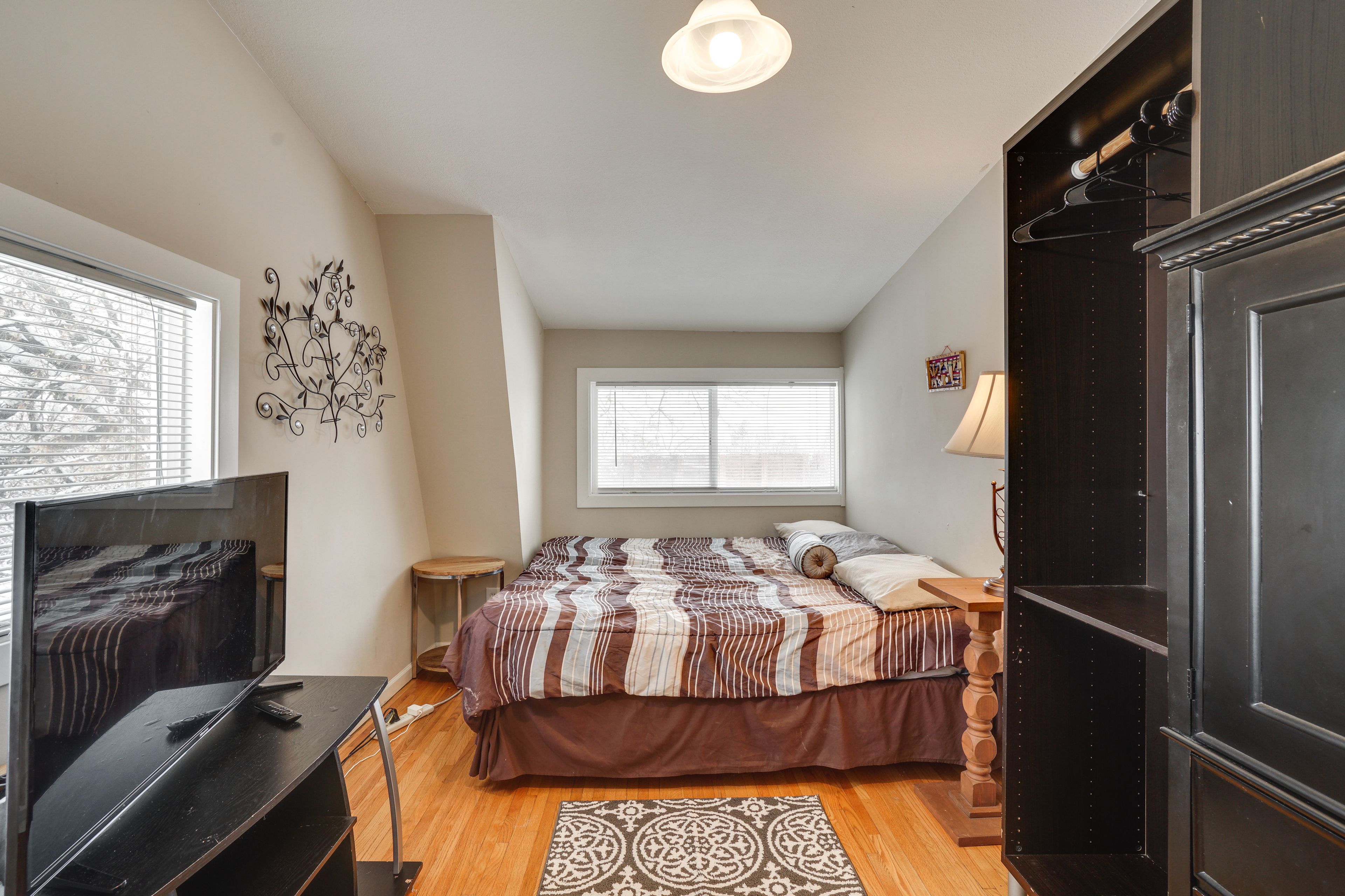 Bedroom 1 | King Bed | 1st Floor | Stairs Required