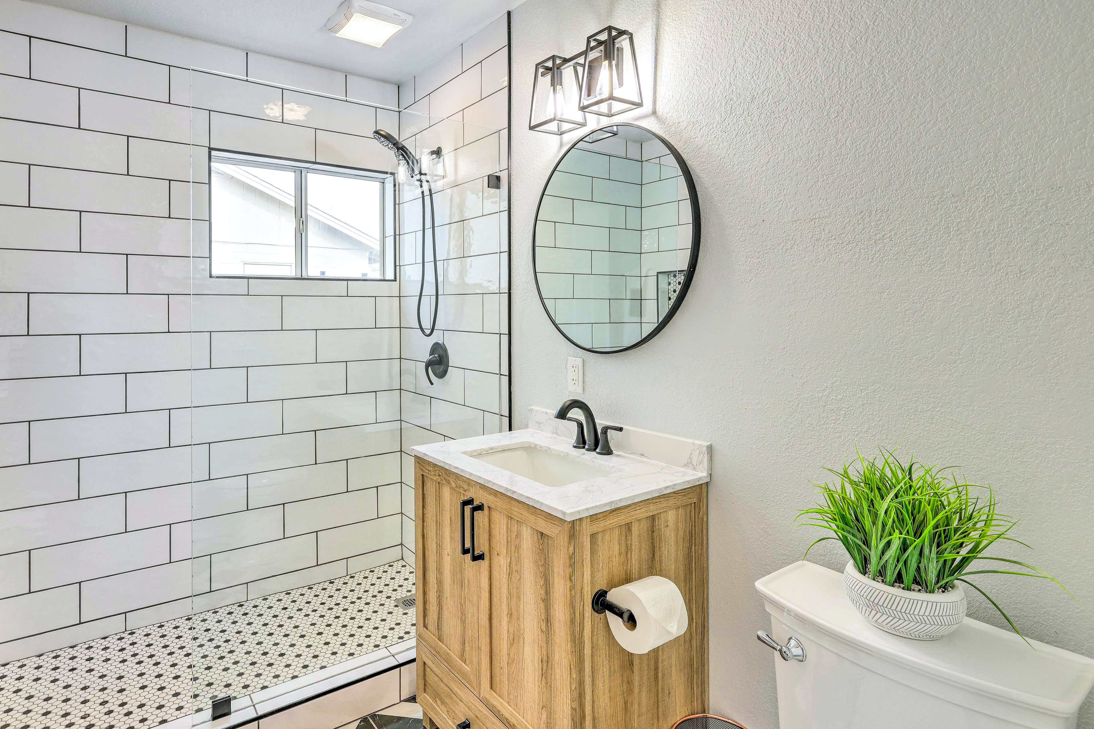 Full Bathroom