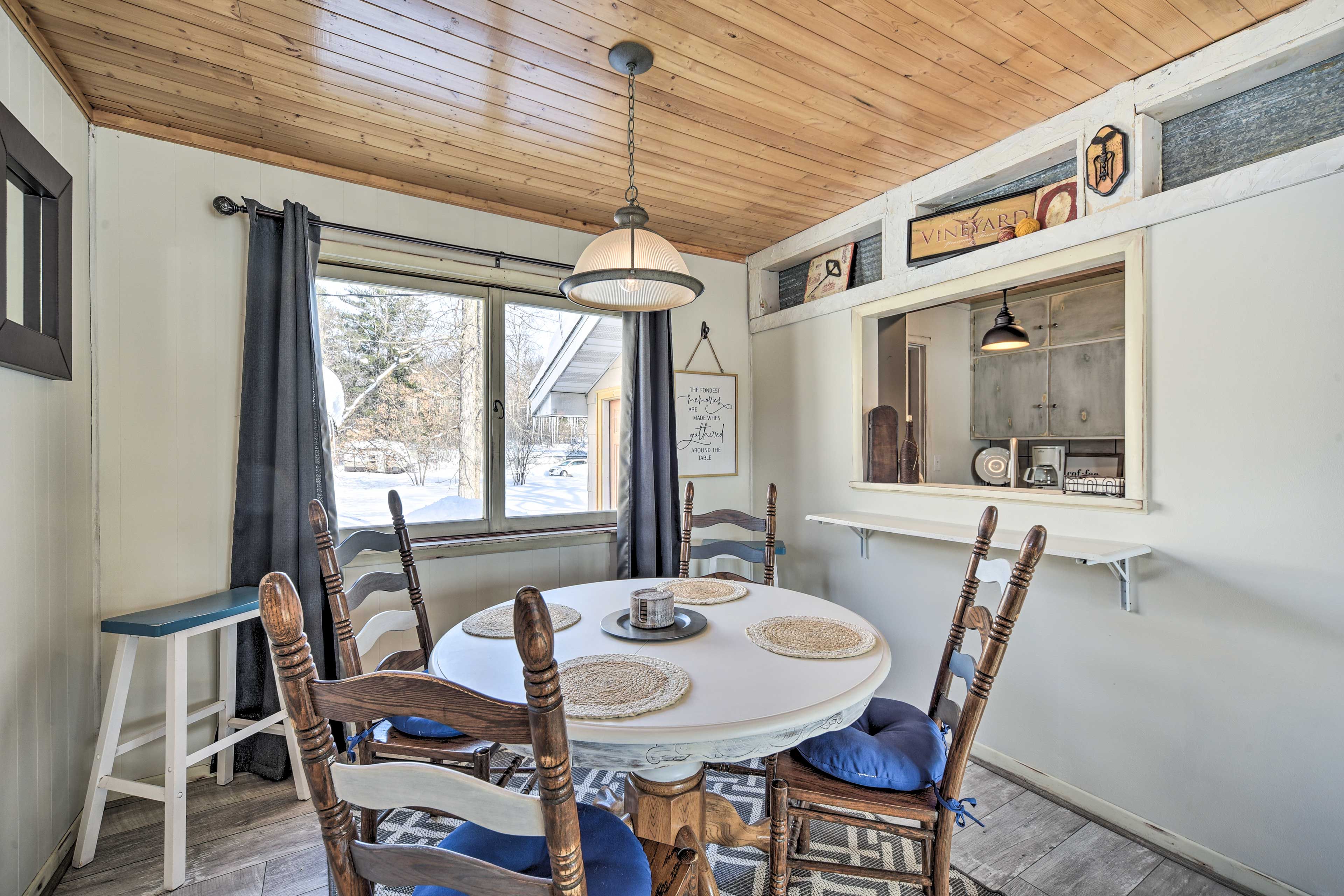 Dining Room | Access via Living Room