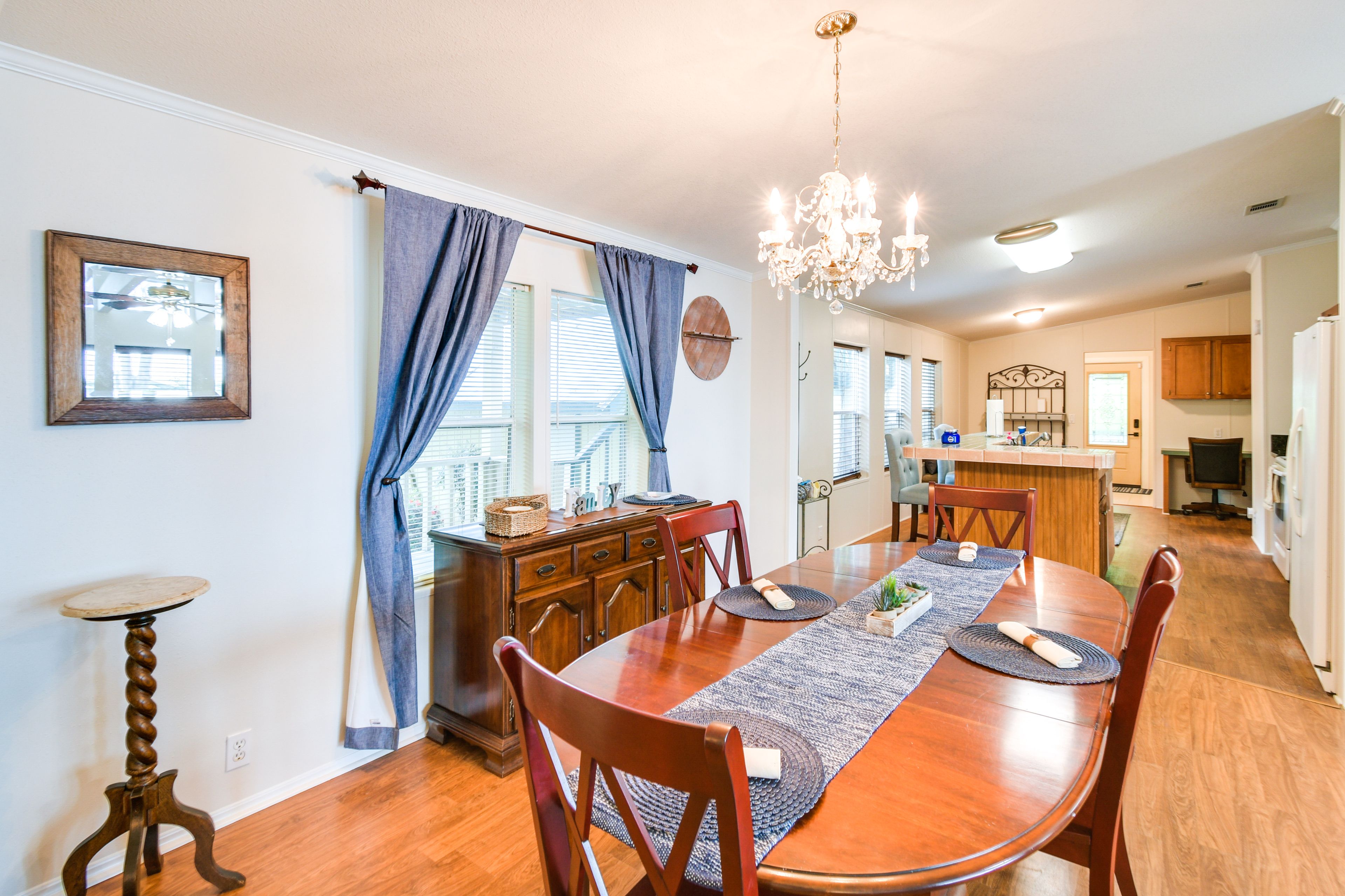 Dining Area | Dishware & Flatware
