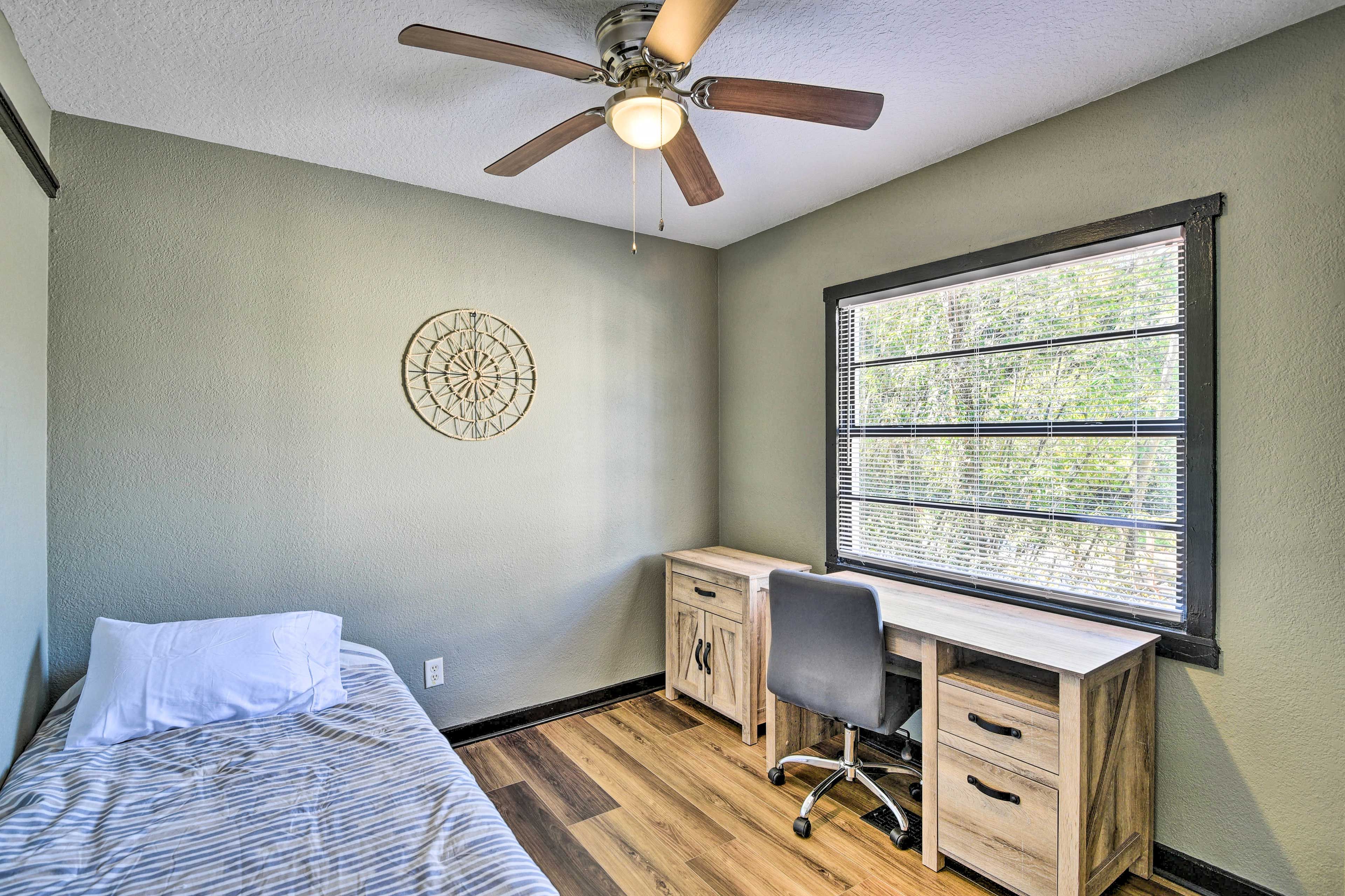 Bedroom 3 | Twin Bed