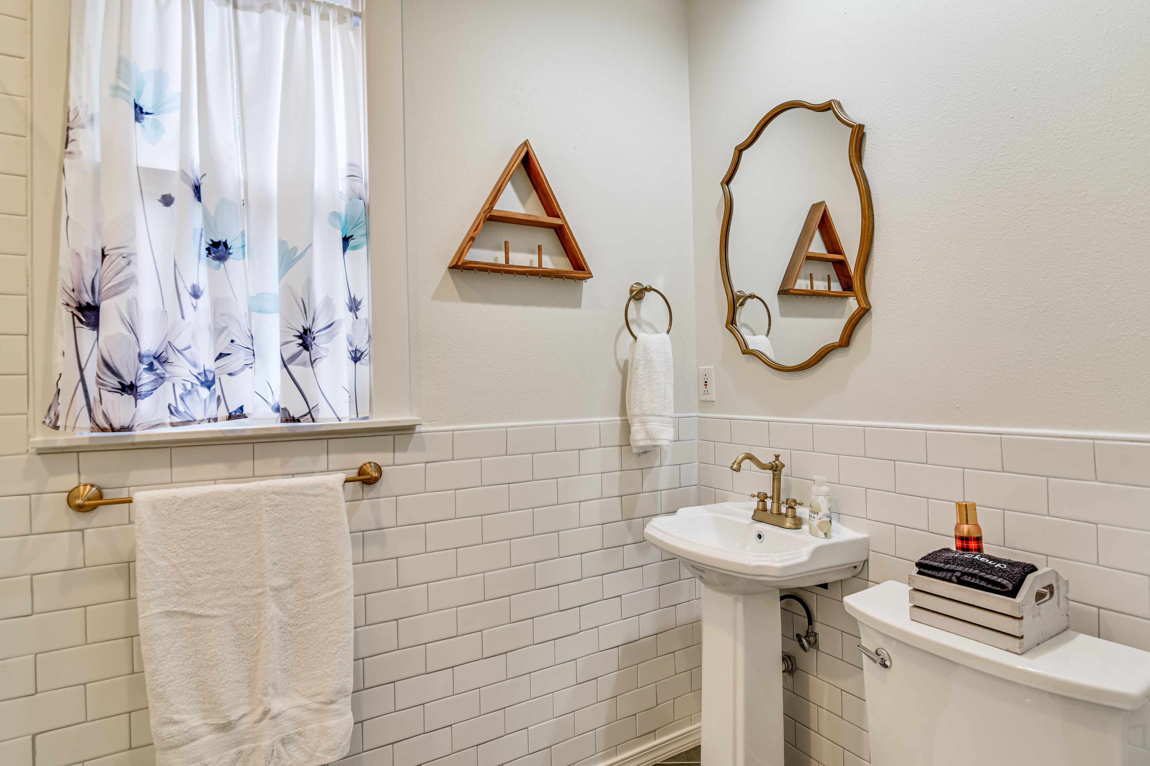 Bathroom | Towels Provided | 1st Floor