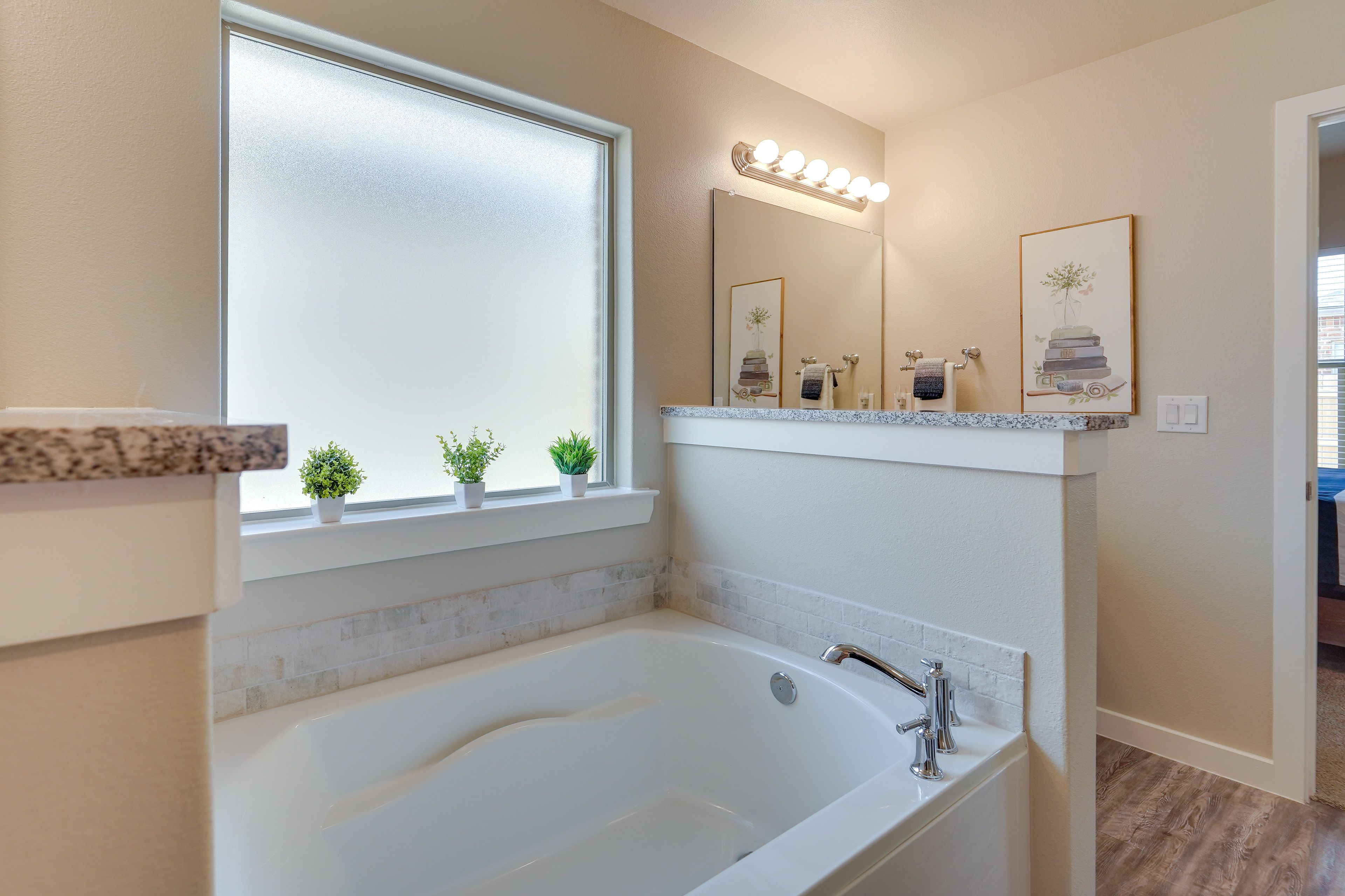 Full Bathroom