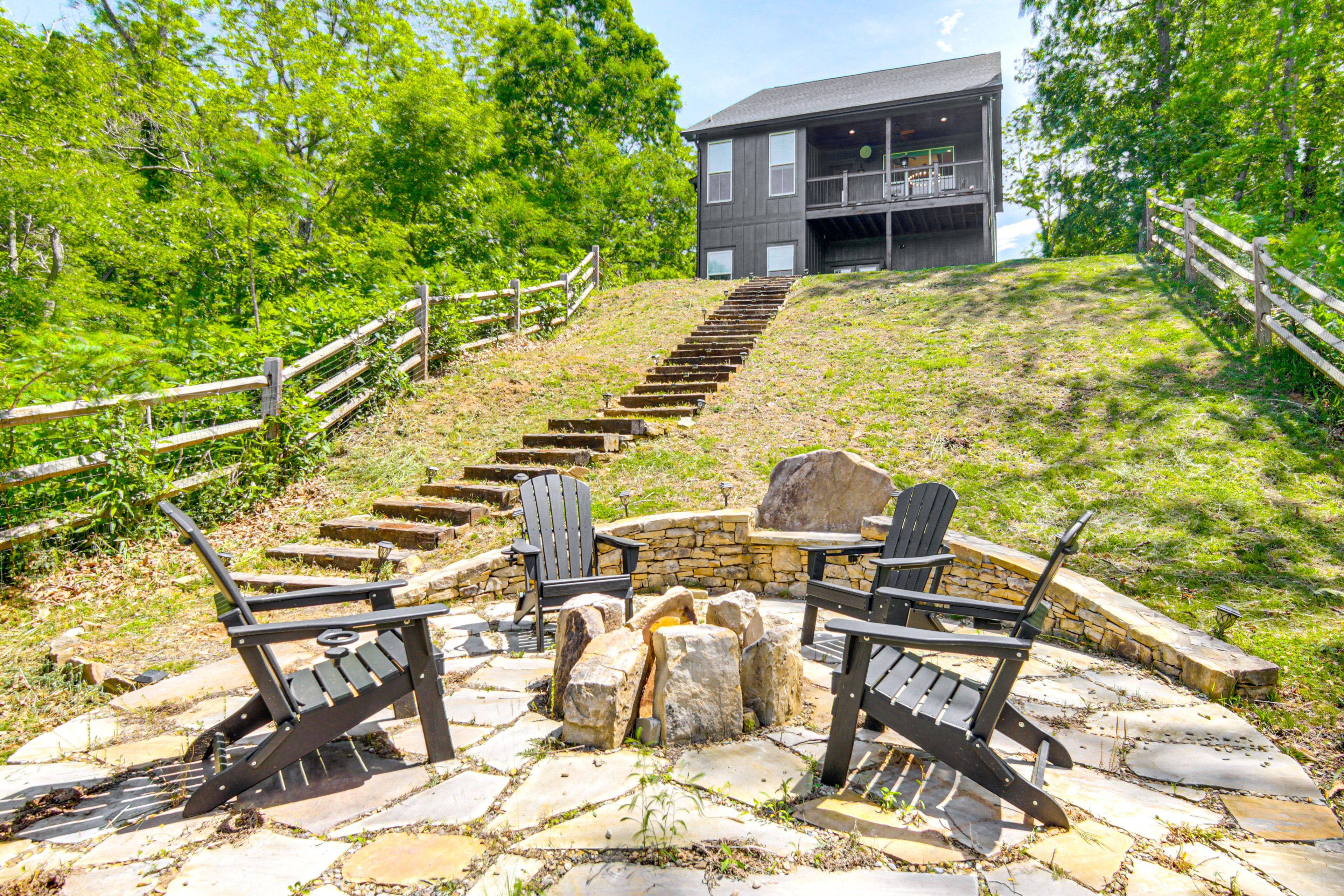 Fire Pit Area | Mountain Views