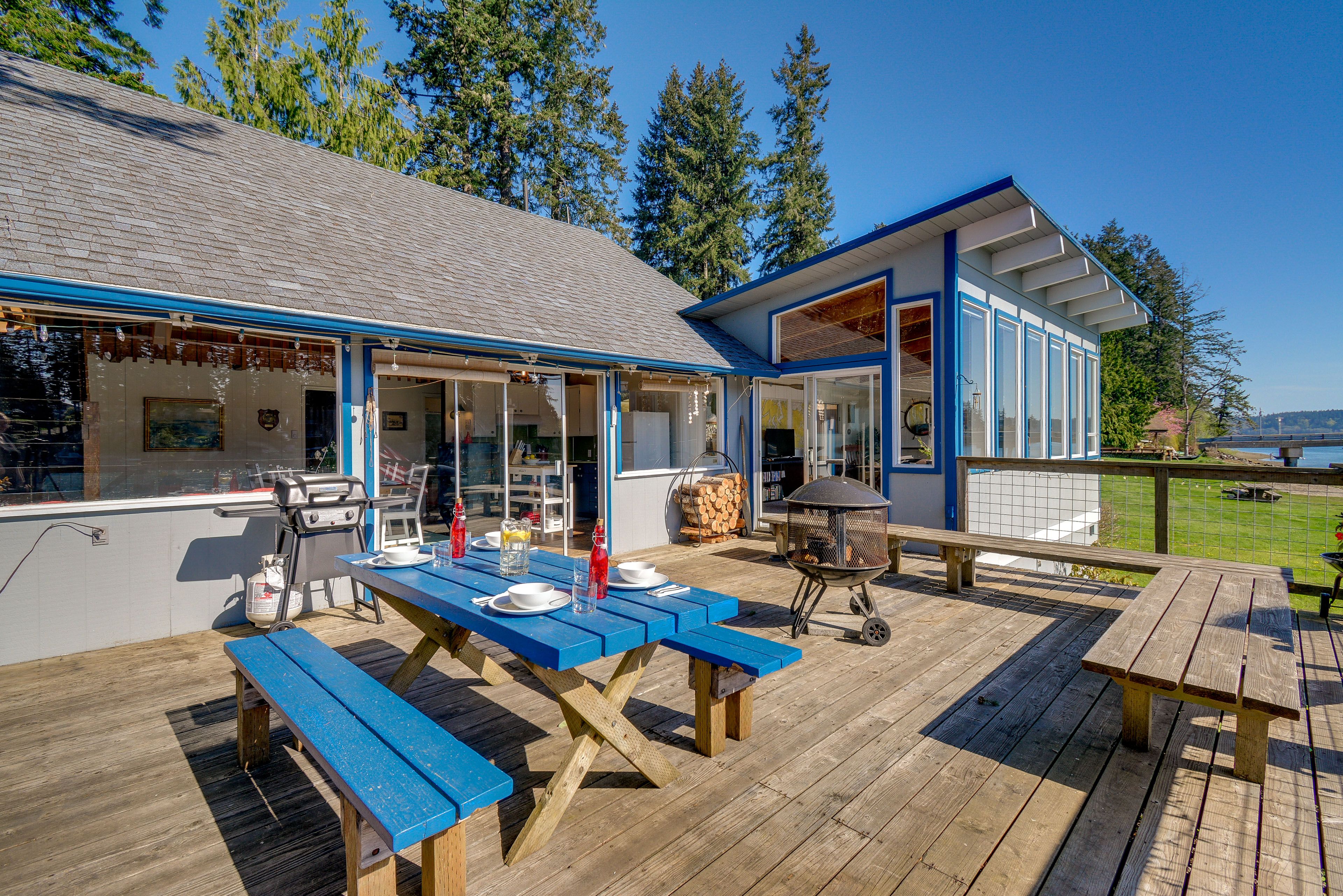 Deck | Gas Grill