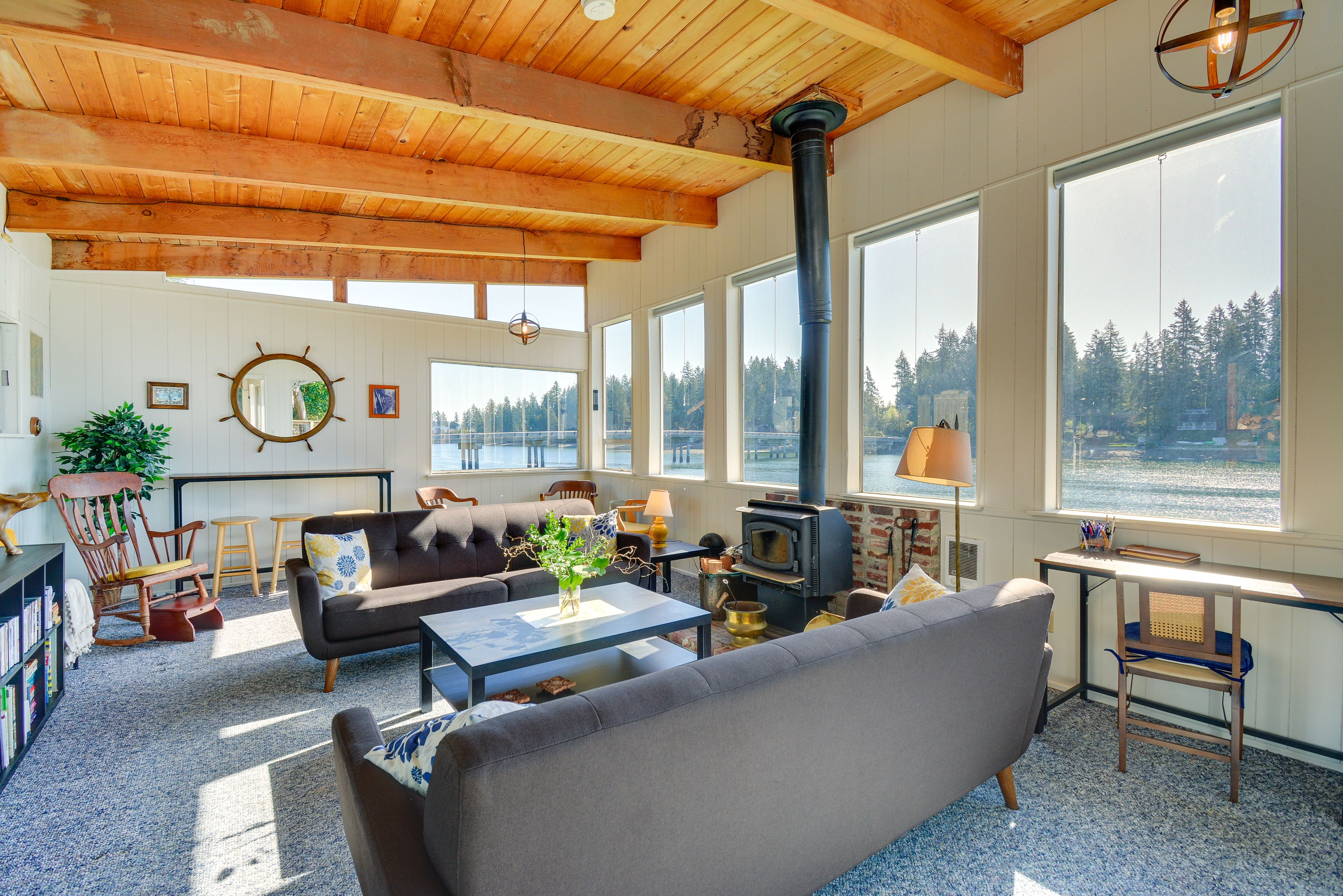 Living Room | Free WiFi | Wood-Burning Stove