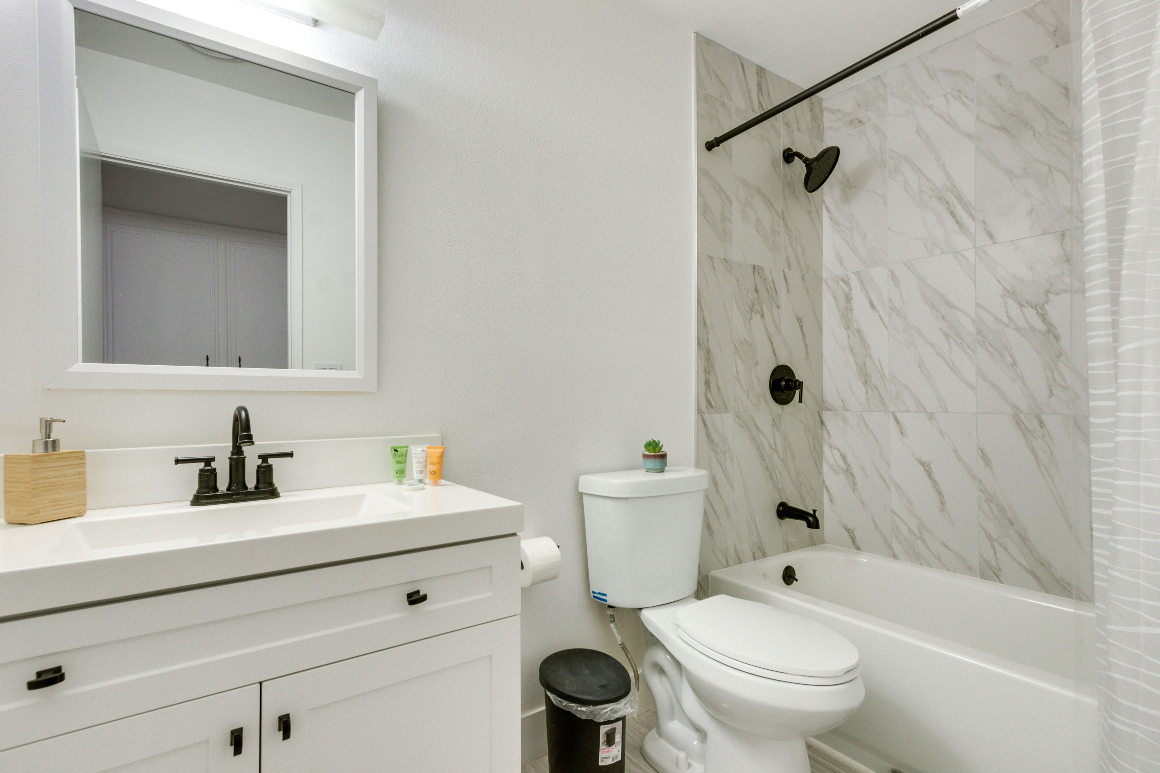 Full Bathroom