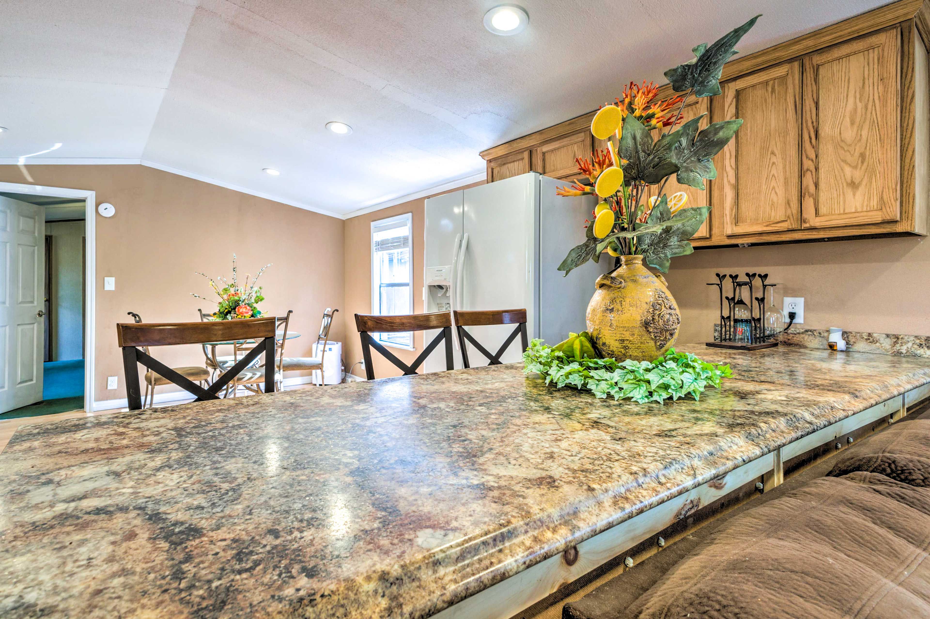 Kitchen | Cooking Basics | Coffee Maker | Paper Towels/Trash Bags Provided