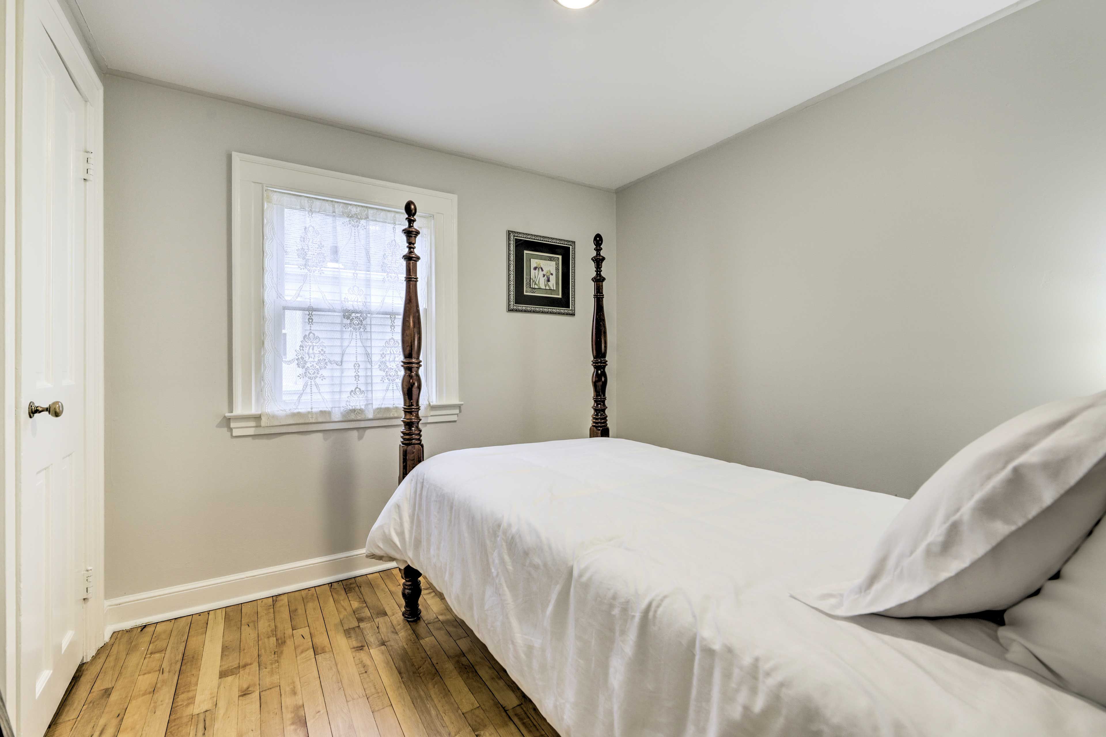 Bedroom 3 | 1st Floor | Twin Bed