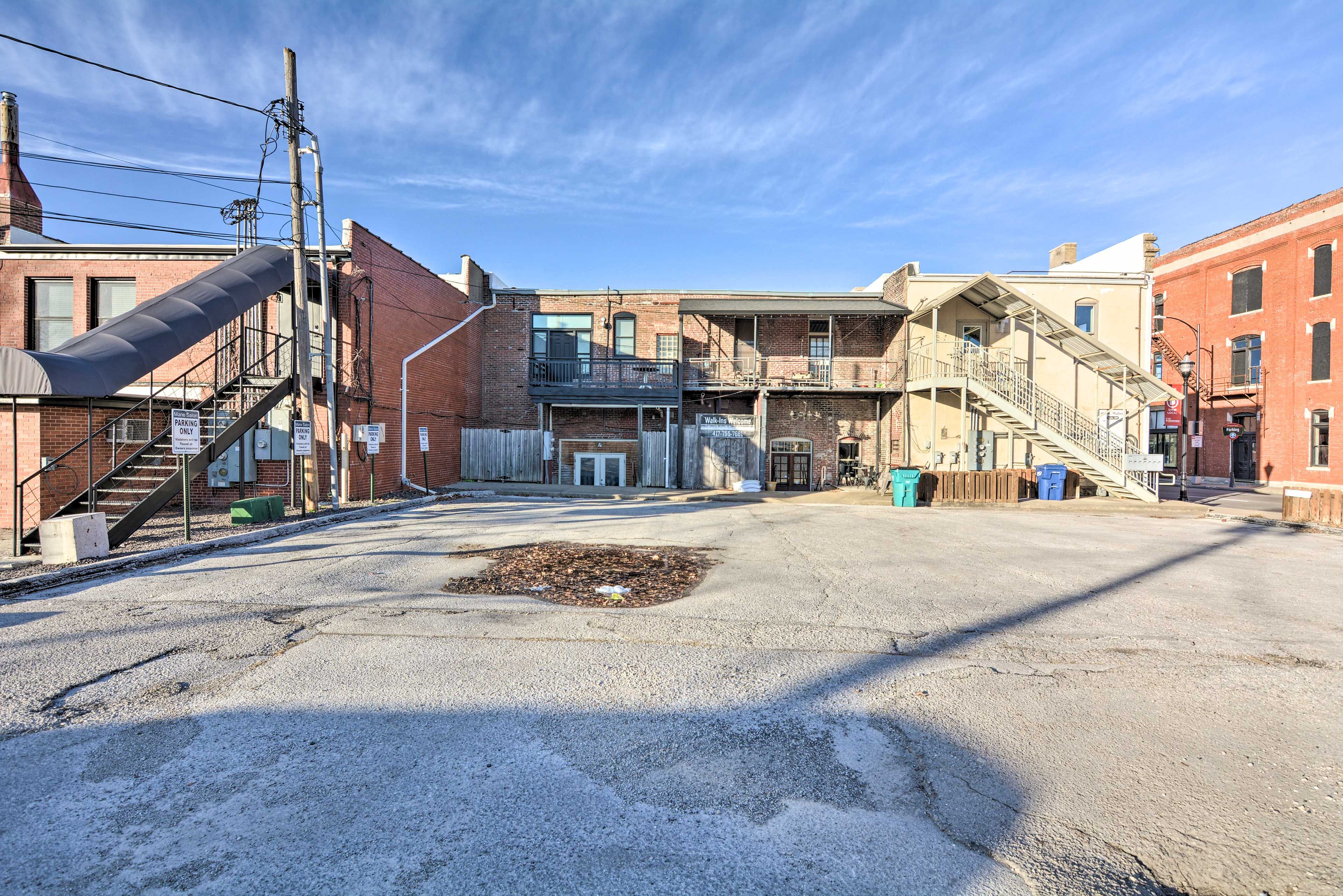 Parking | Reserved Parking Space (1 Vehicle) | Free Street Parking