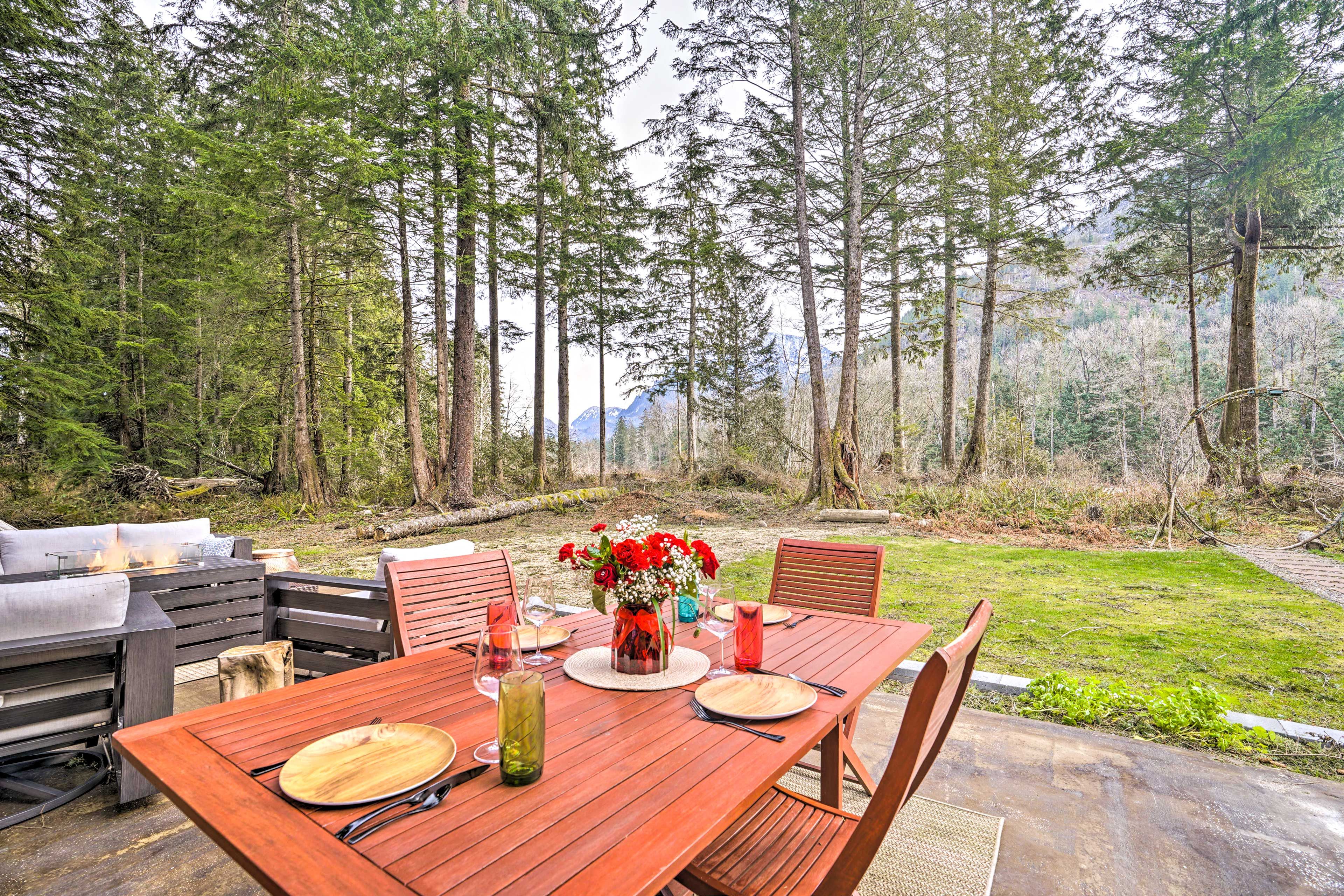 Outdoor Dining Area