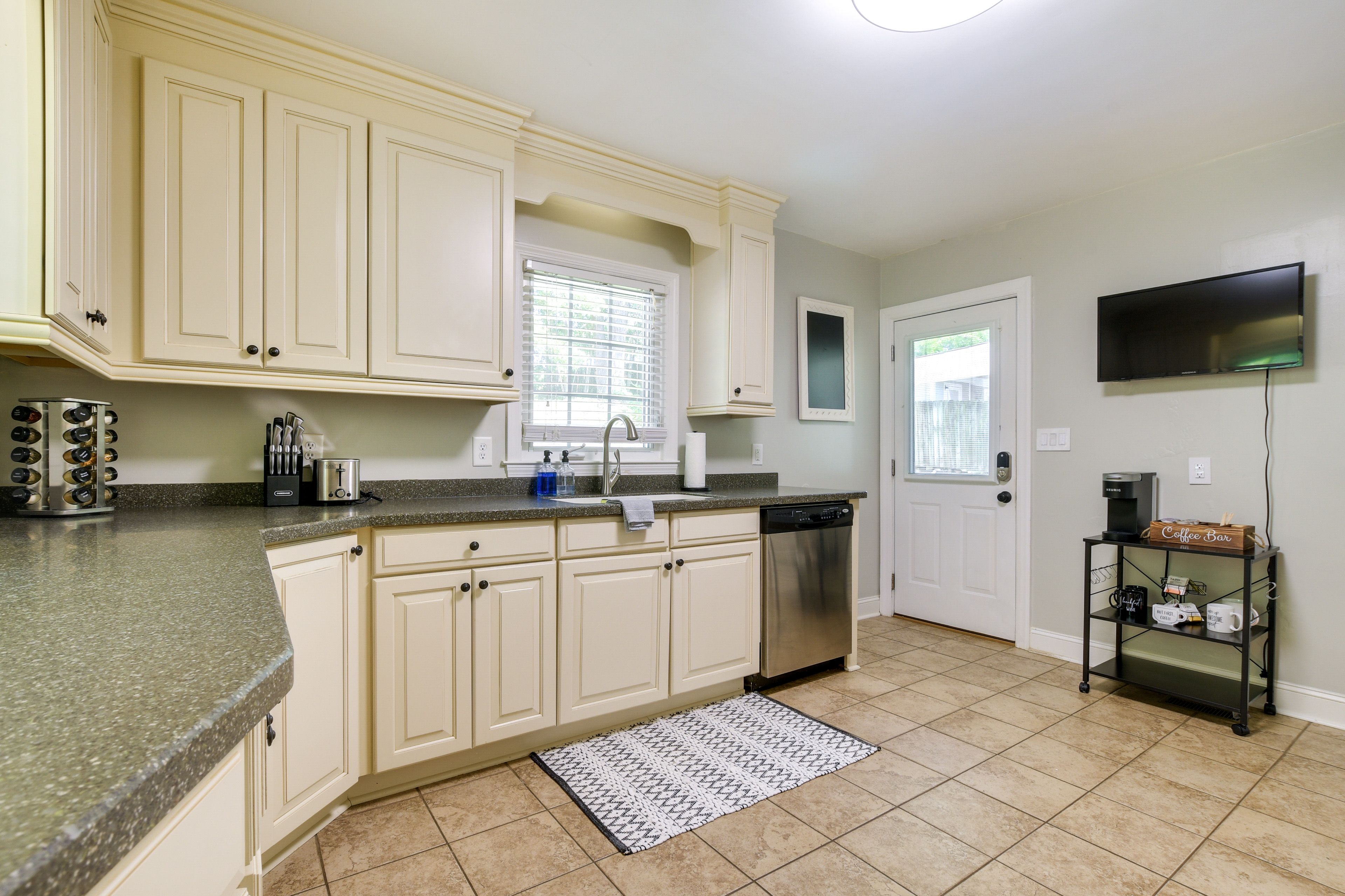 Kitchen | Cooking Basics | Smart TV