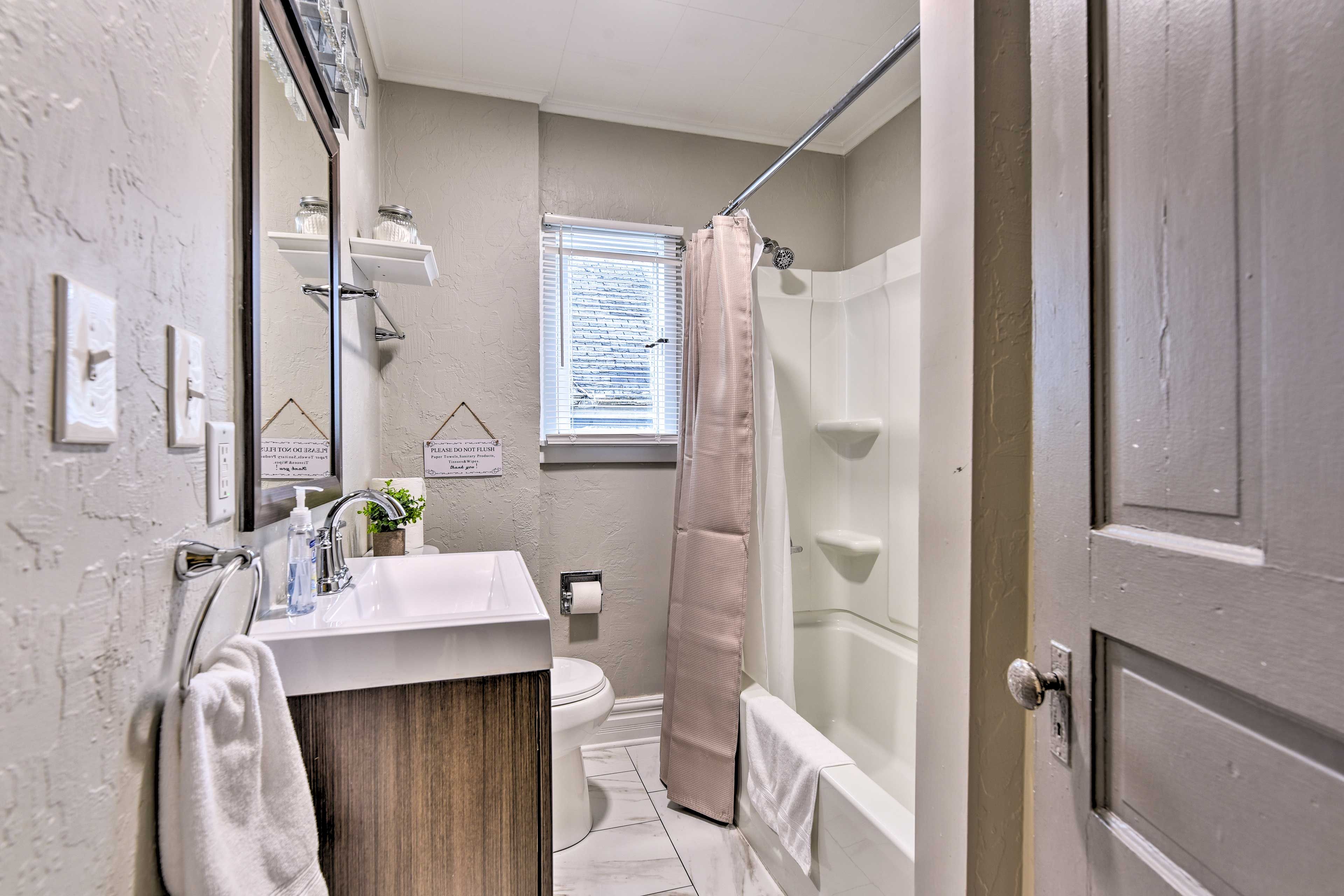 Full Bathroom