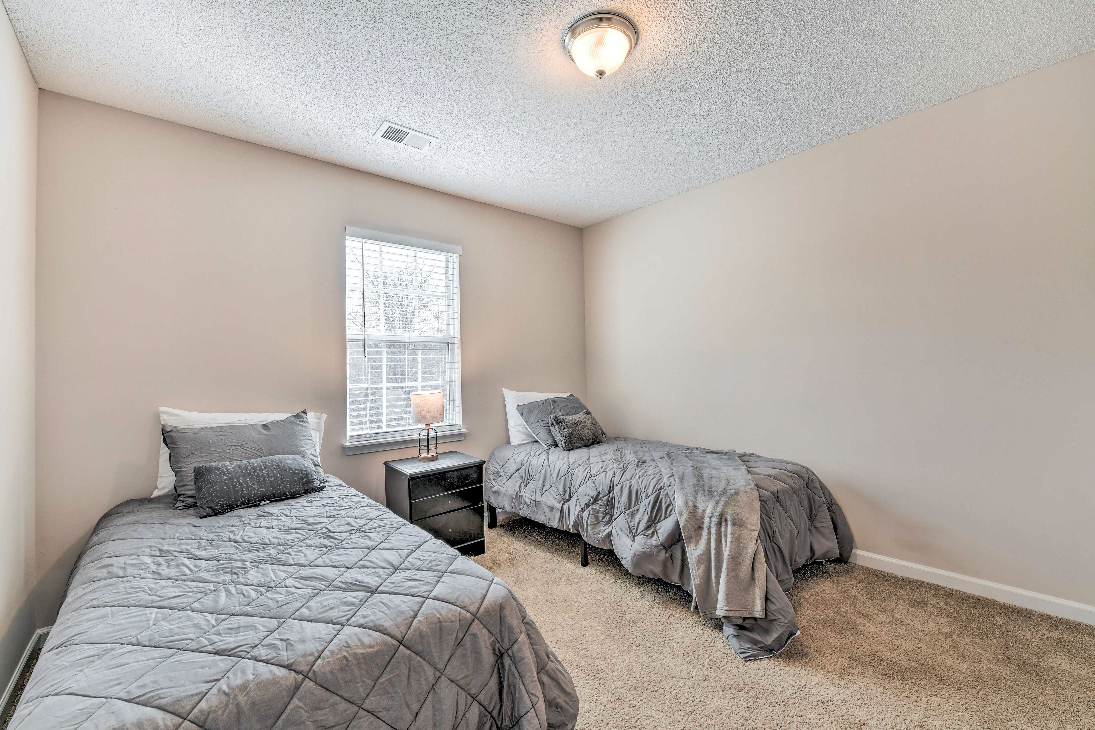 Bedroom 2 | 2 Twin Beds | 2nd Floor