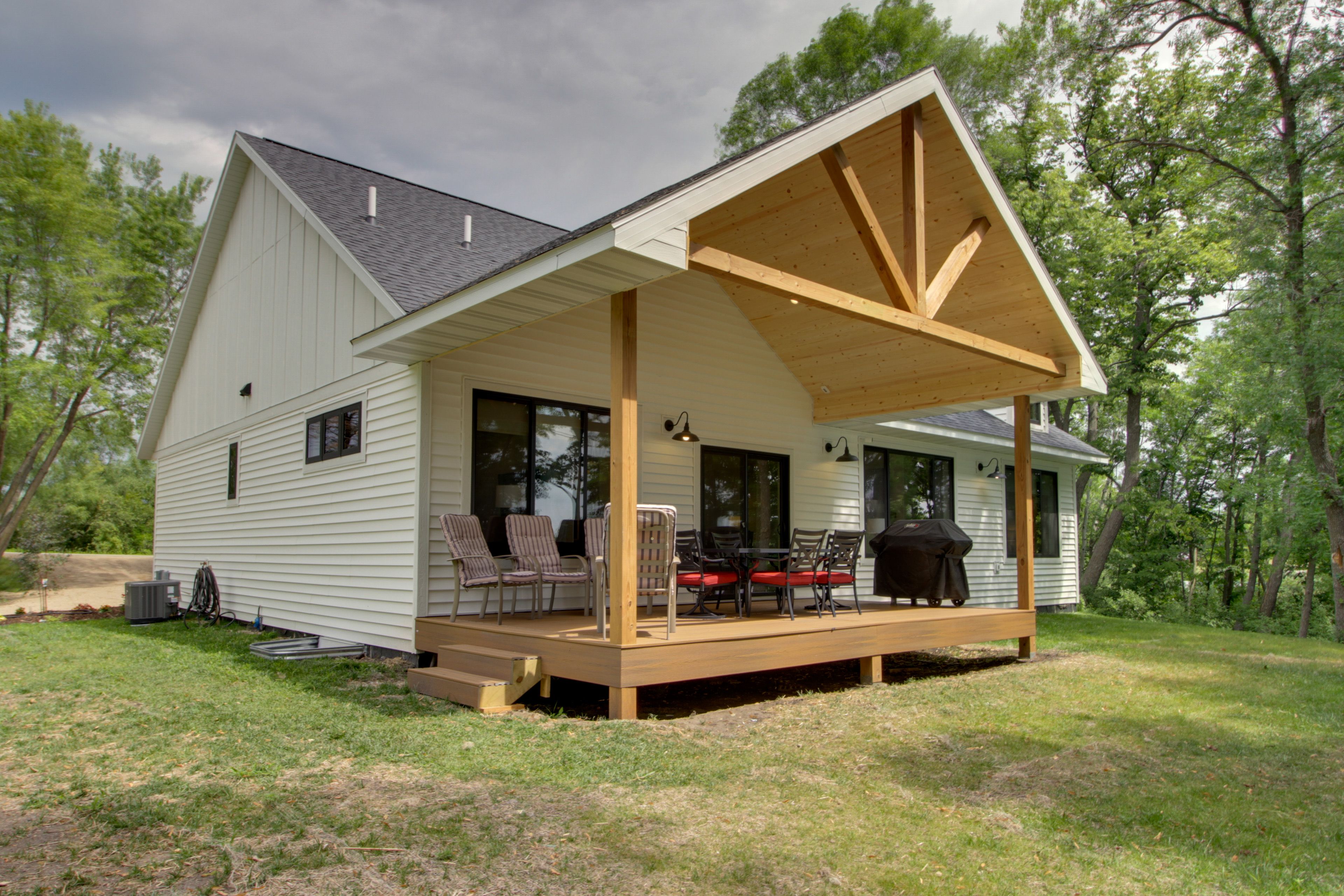 Private Deck | Gas Grill | Outdoor Dining Area