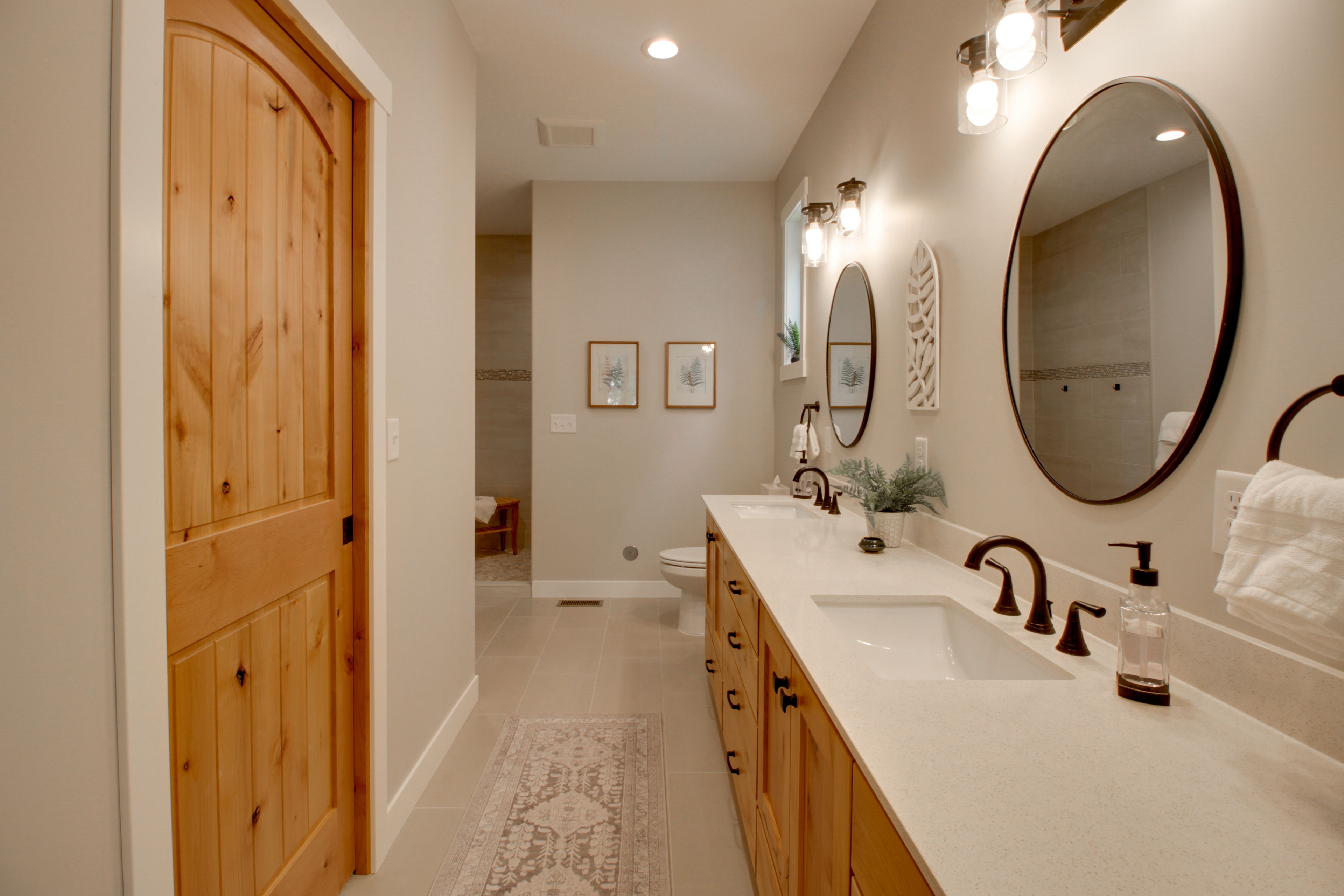 En-Suite Bathroom | Complimentary Toiletries