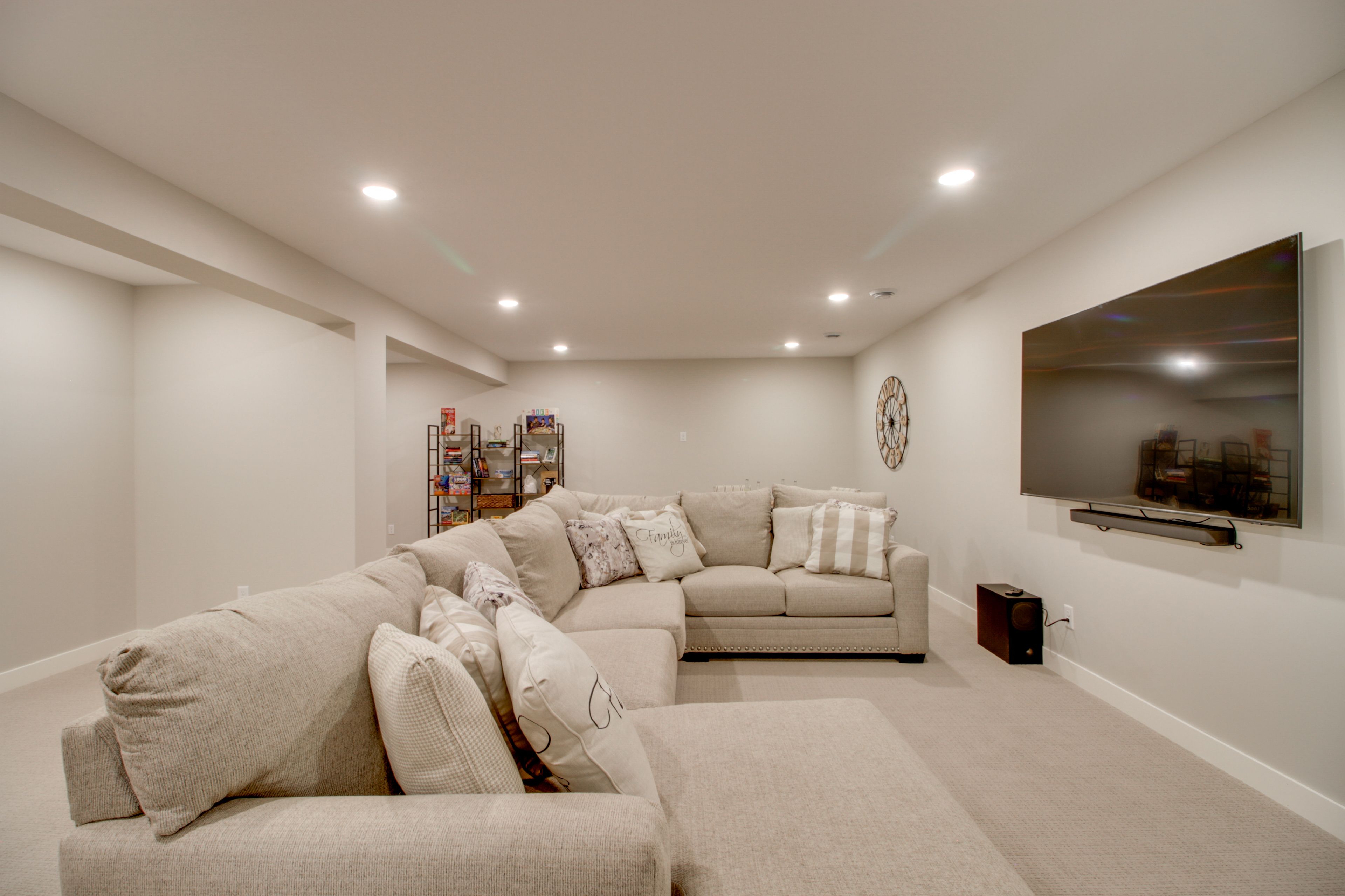 Downstairs Living Room | Smart TV | Ping Pong Table