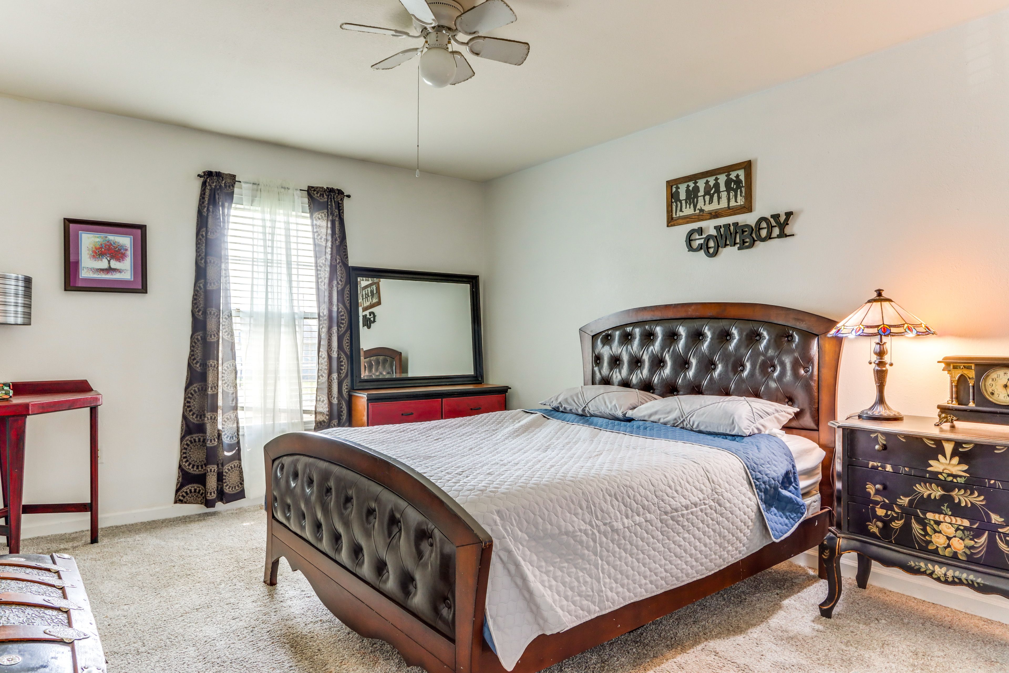 Bedroom 2 | Queen Bed