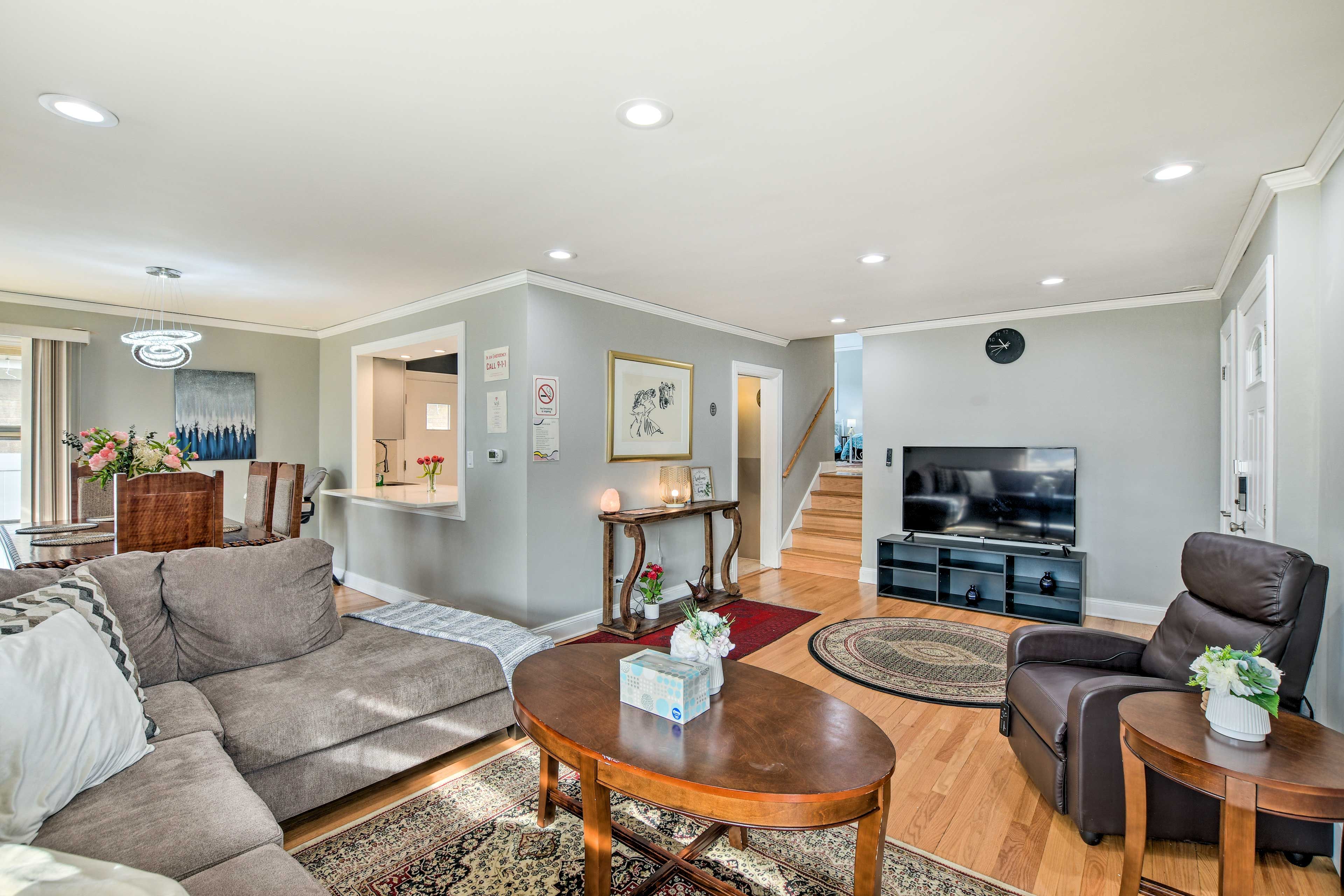 Skokie Vacation Rental | 3BR | 2BA | 1,300 Sq Ft | Stairs Required to Access
