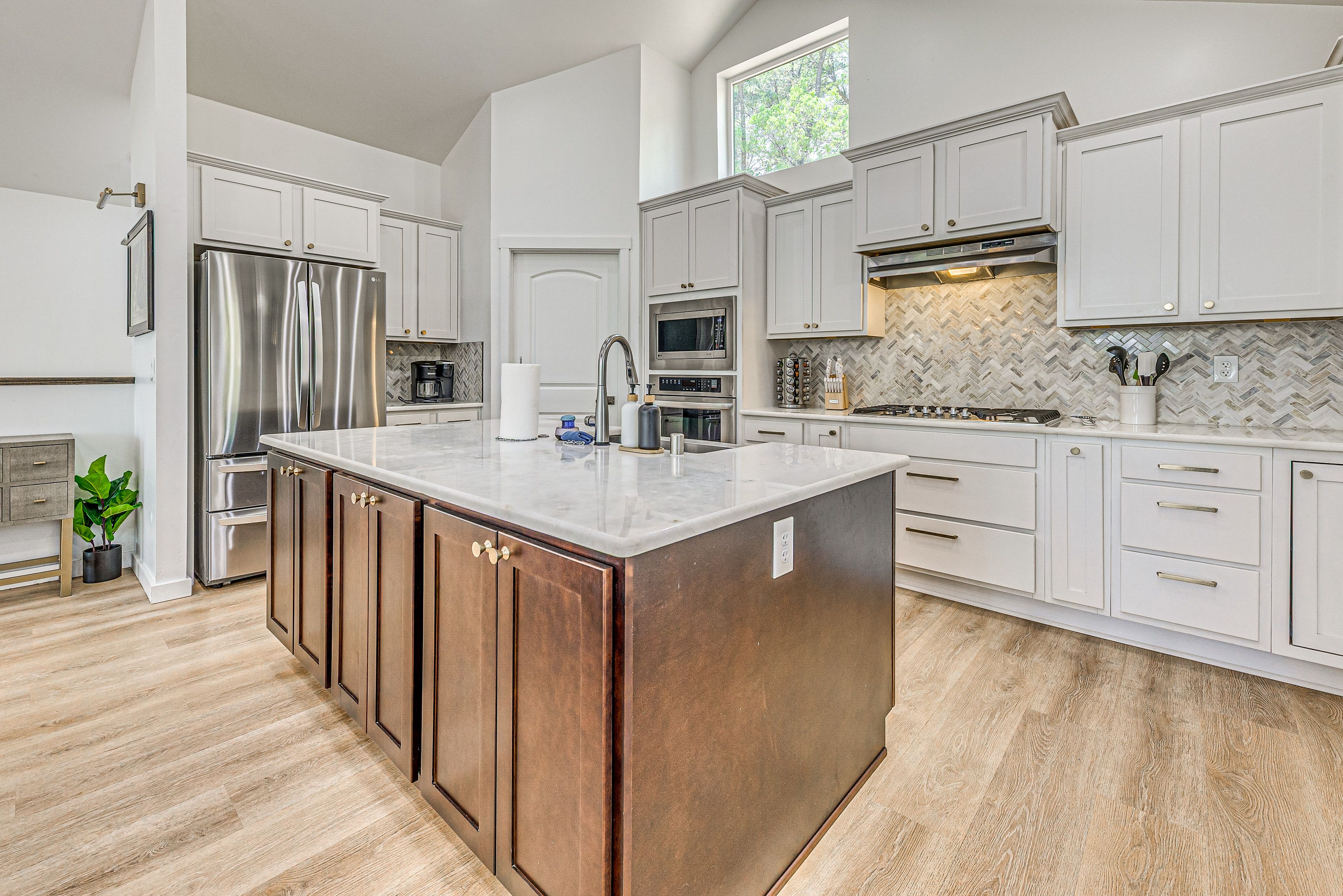 Kitchen | 1st Floor | Crockpot | Spices | Toaster