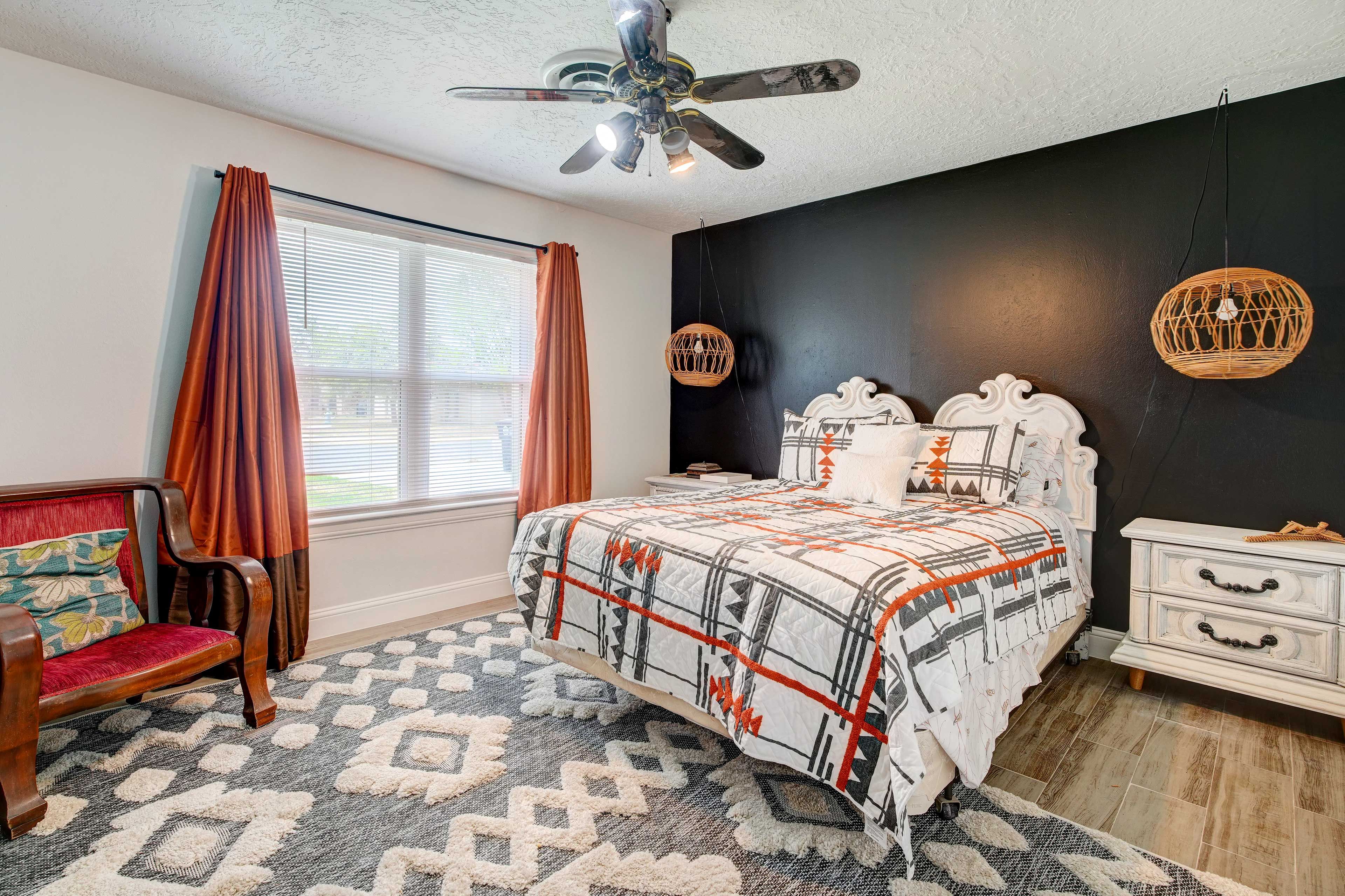 Bedroom 2 | Main Level | Queen Bed