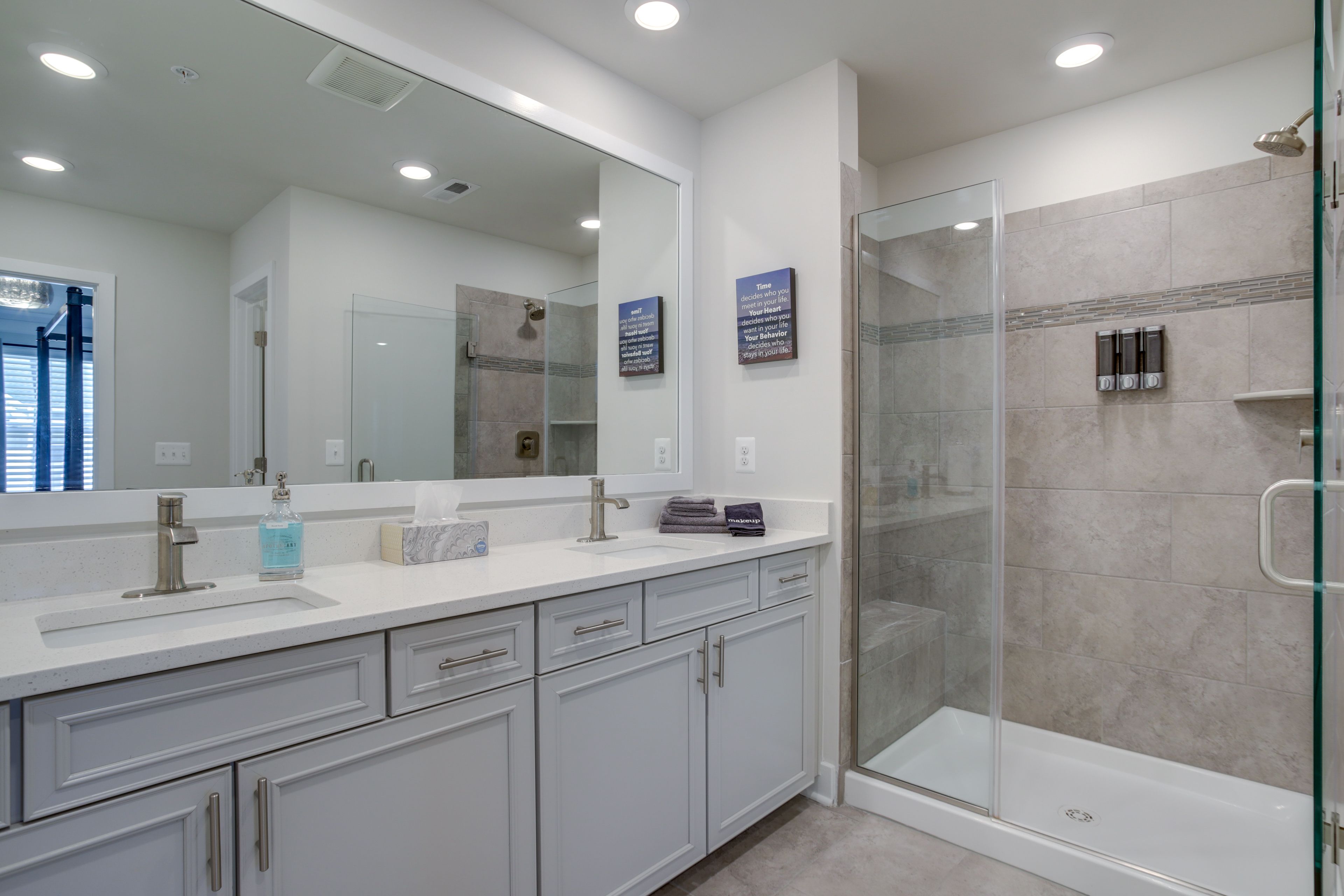 En-Suite Bathroom | Towels Provided | 3rd Floor