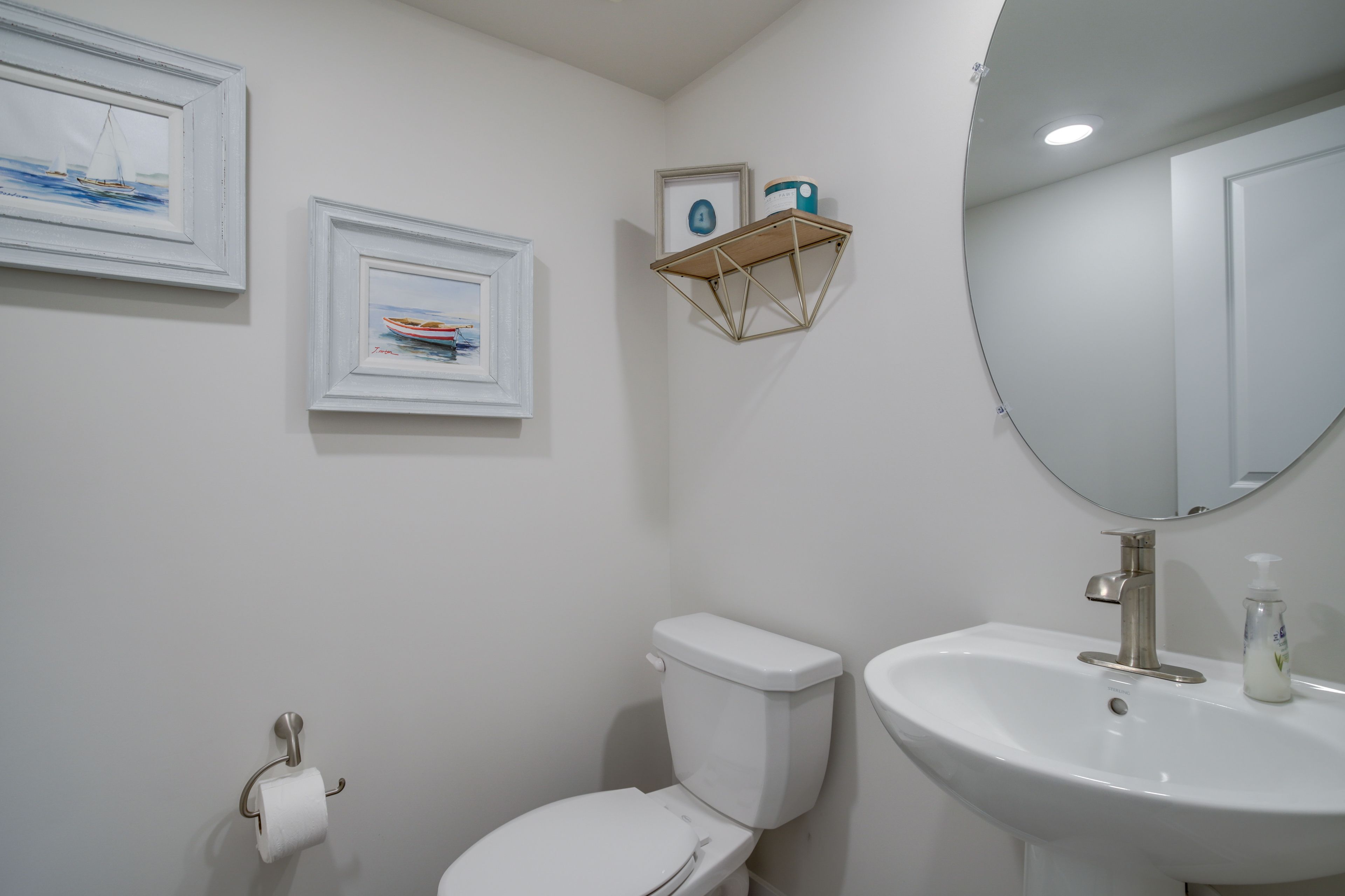 Half Bathroom | 1st Floor