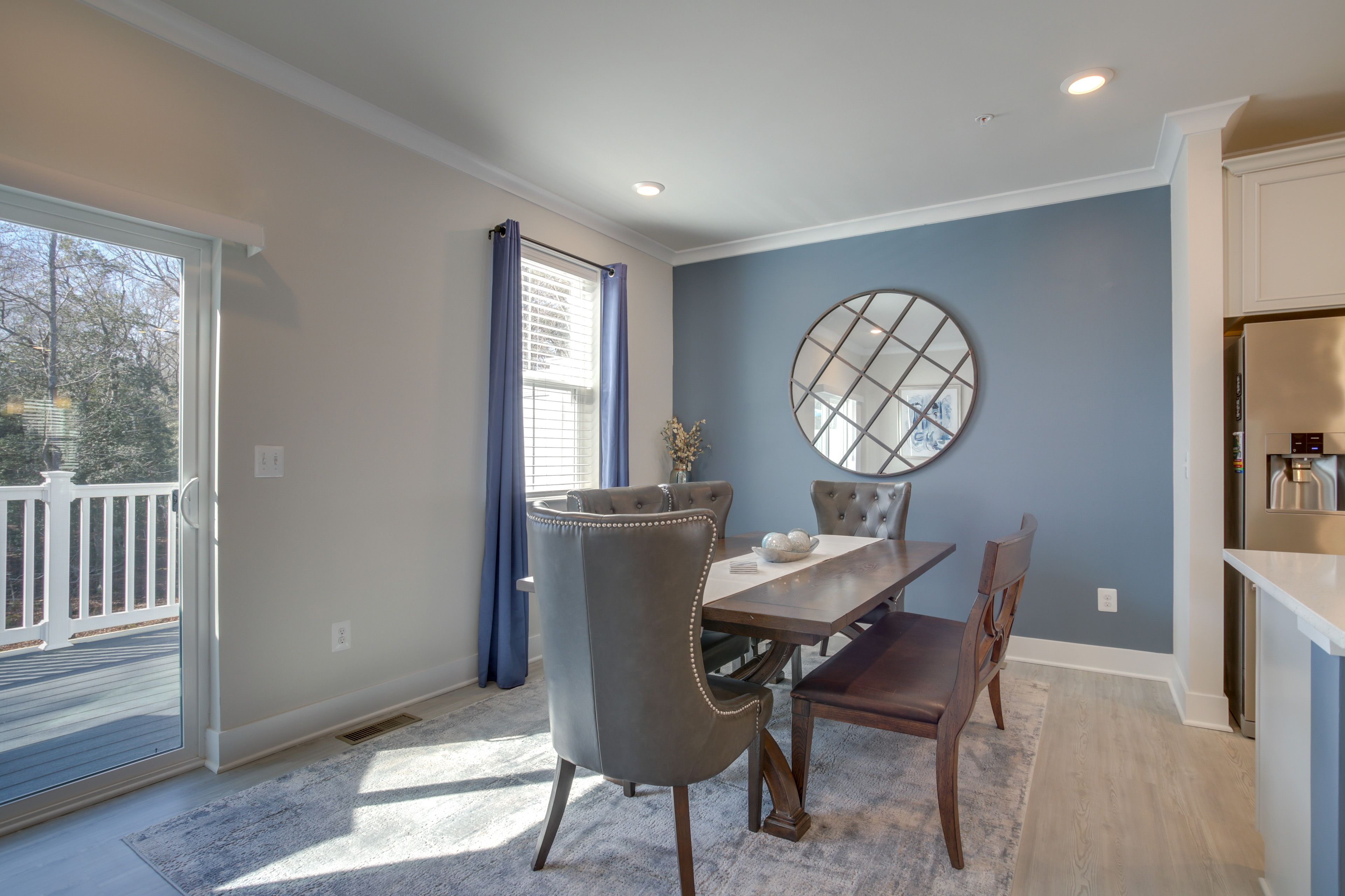 Dining Area | Dishware/Flatware Provided | 2nd Floor