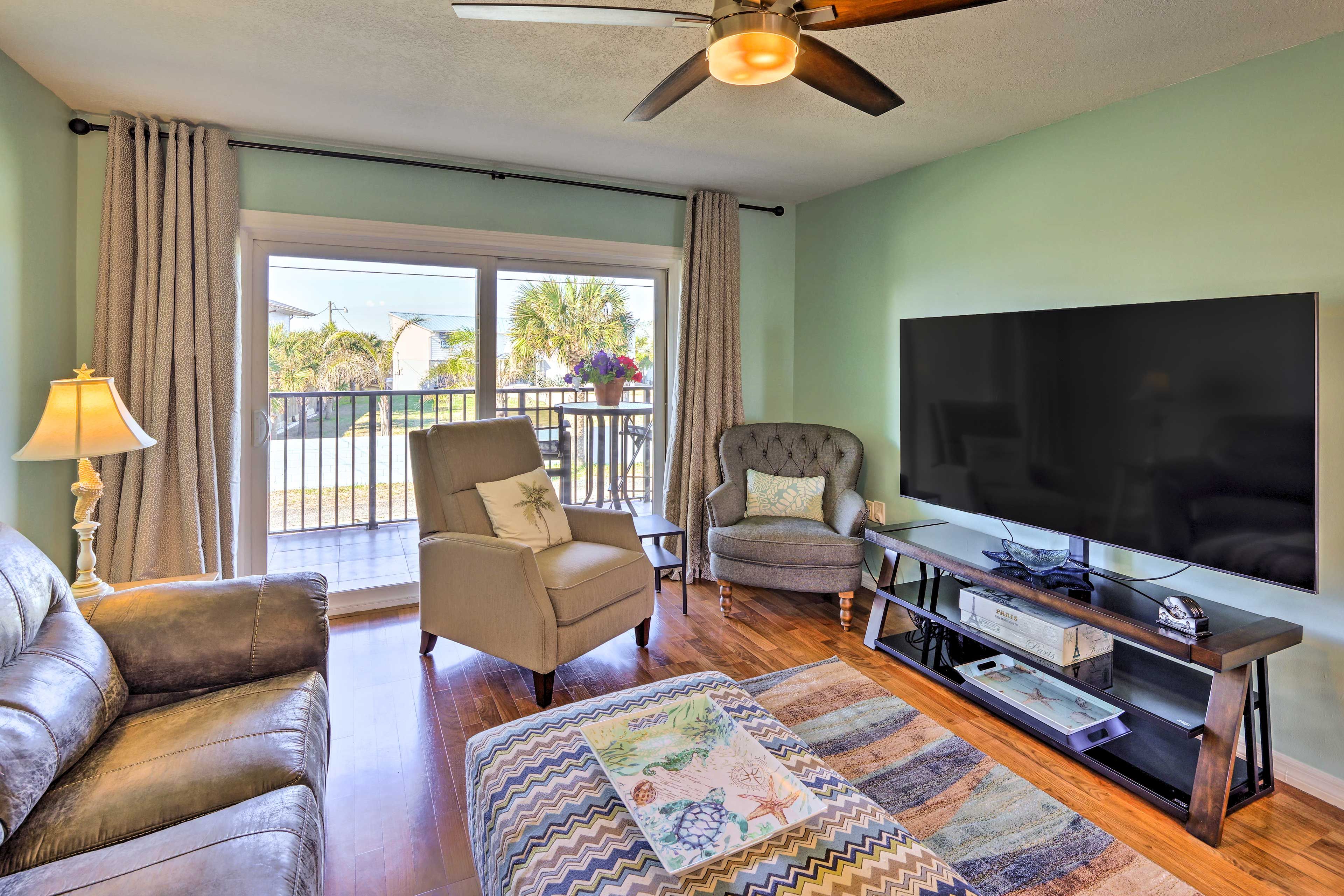 Living Room | Full Sleeper Sofa | Smart TV