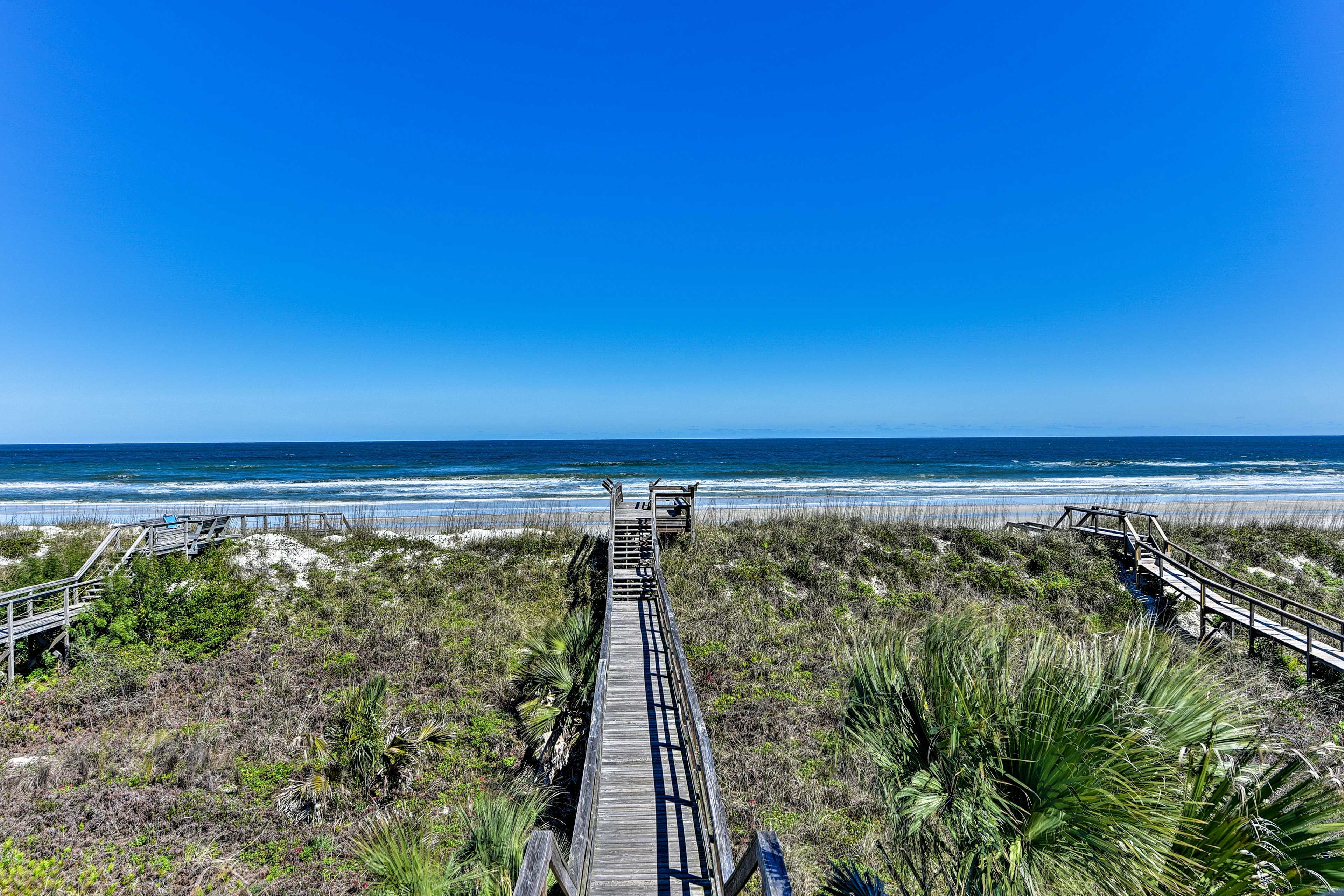 Beach Access (Walking Distance)