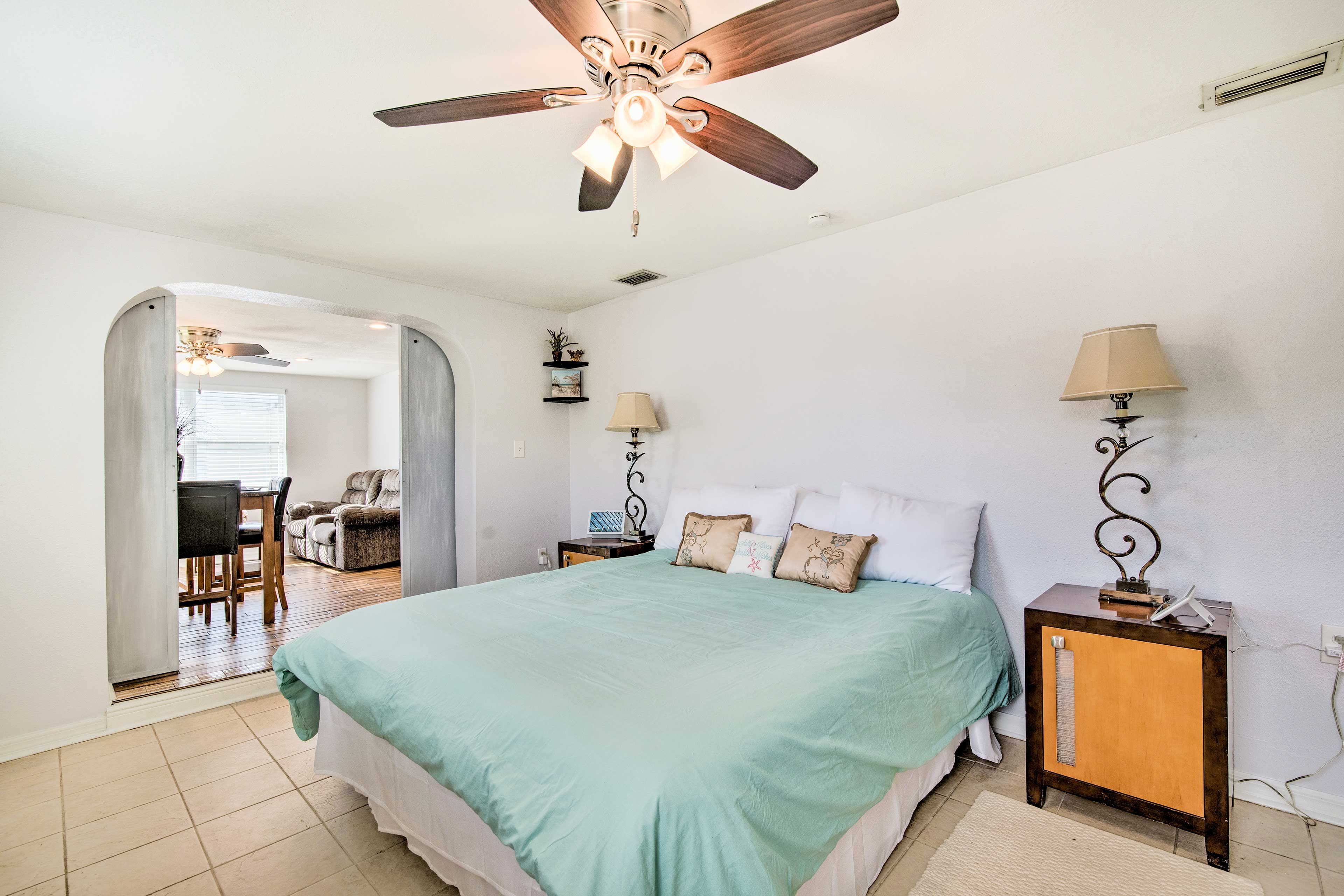 Bedroom 1 | Main Level | King Bed | Linens Provided