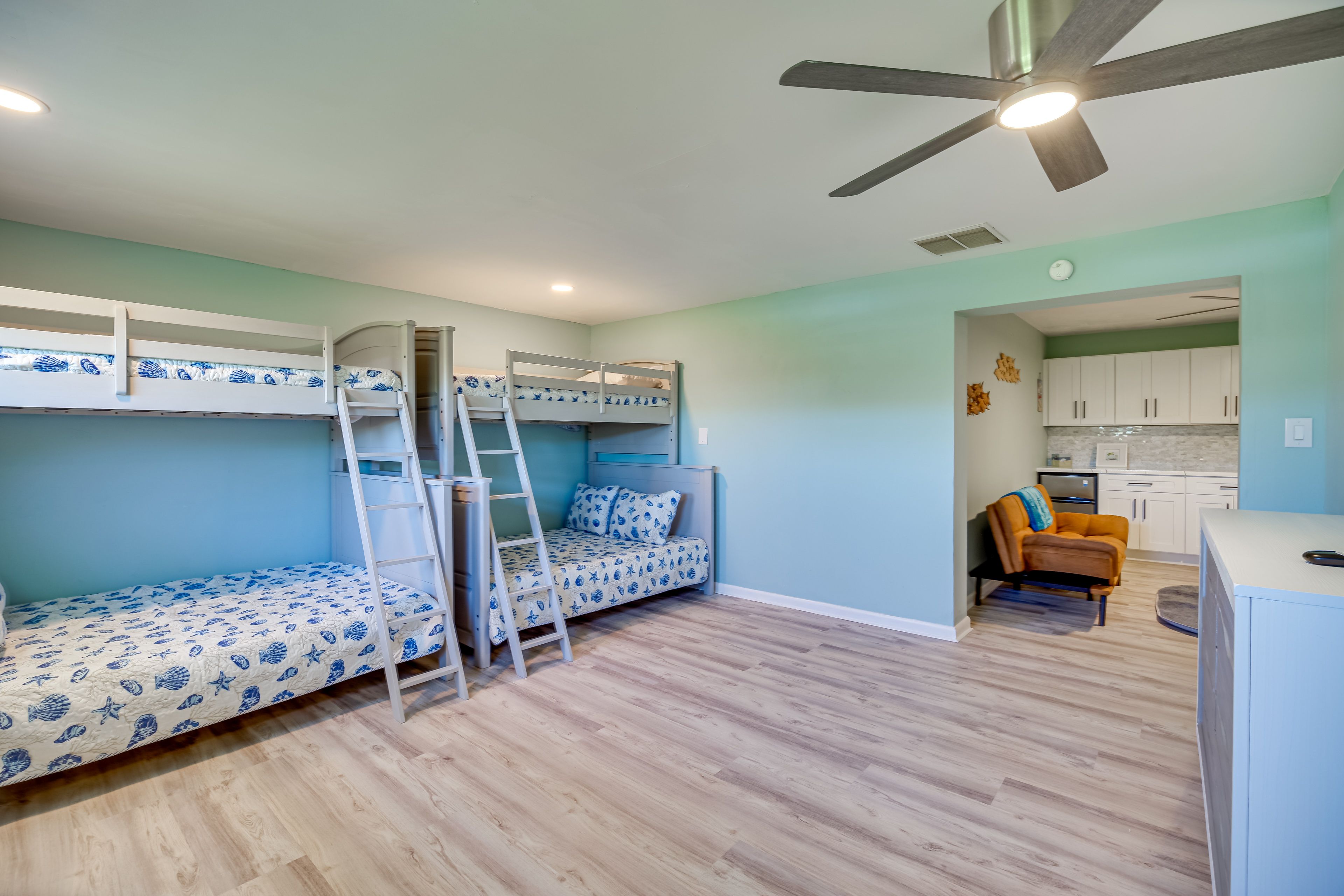 Bedroom 3 | 2 Twin/Full Bunk Beds | Full Futon | Smart TV