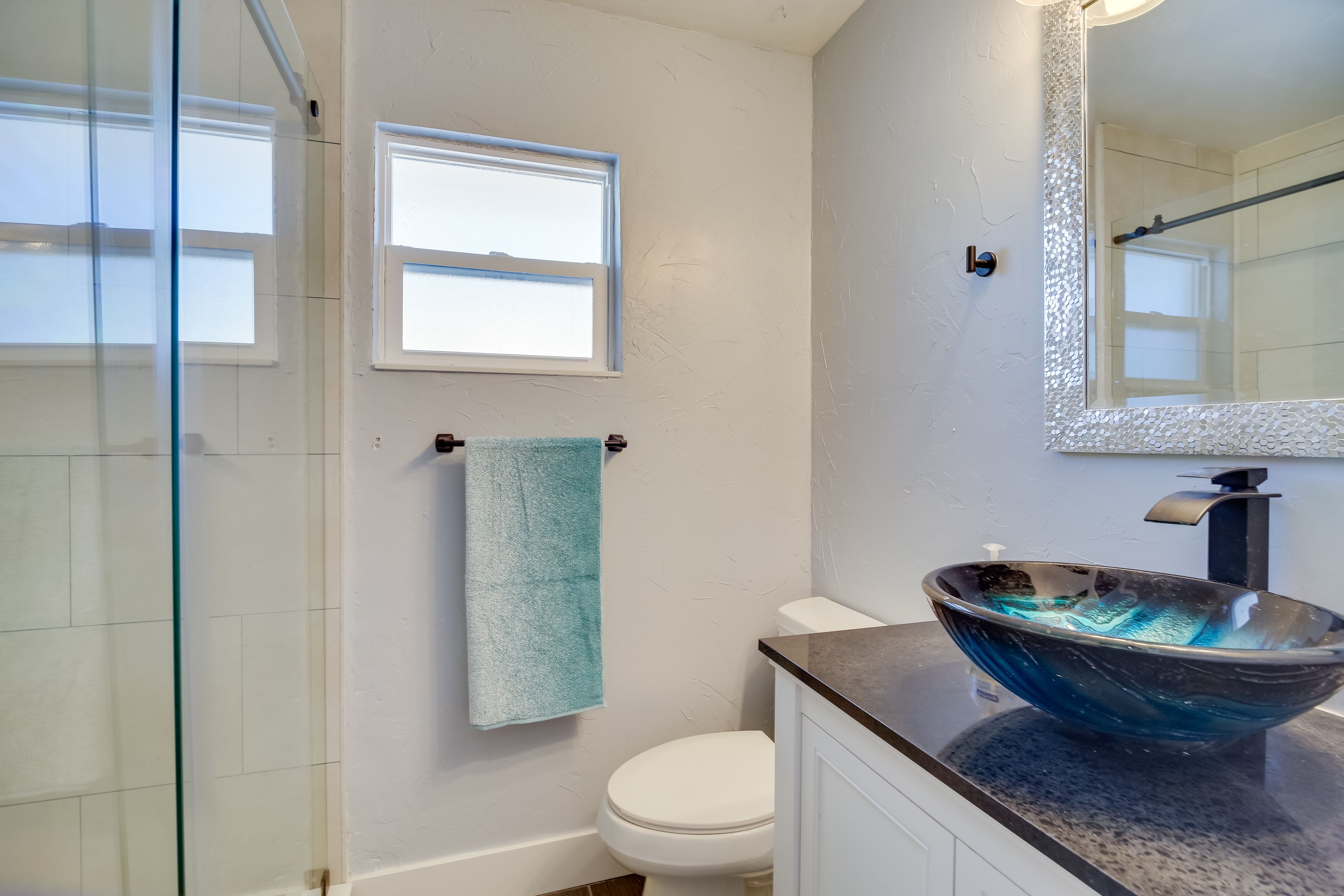 En-Suite Bathroom | Towels Provided | Complimentary Toiletries