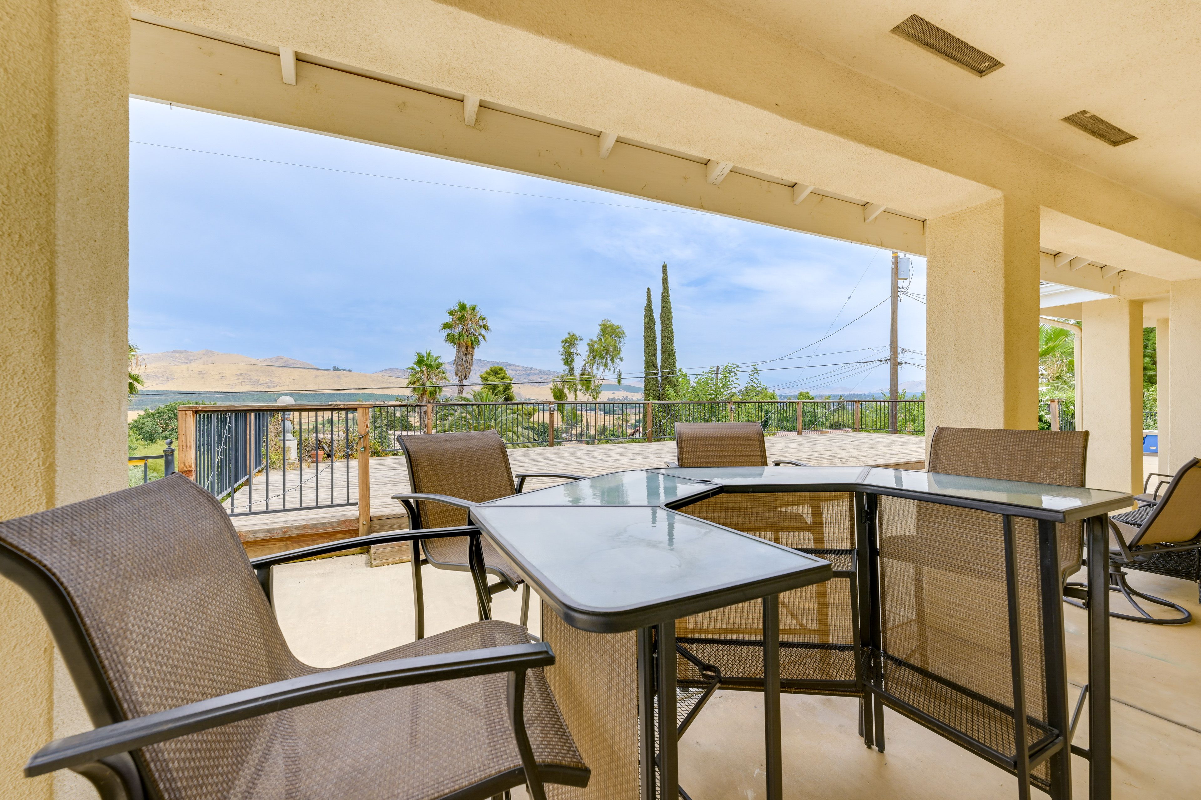 Covered Patio | Valley Views | Single-Story Home