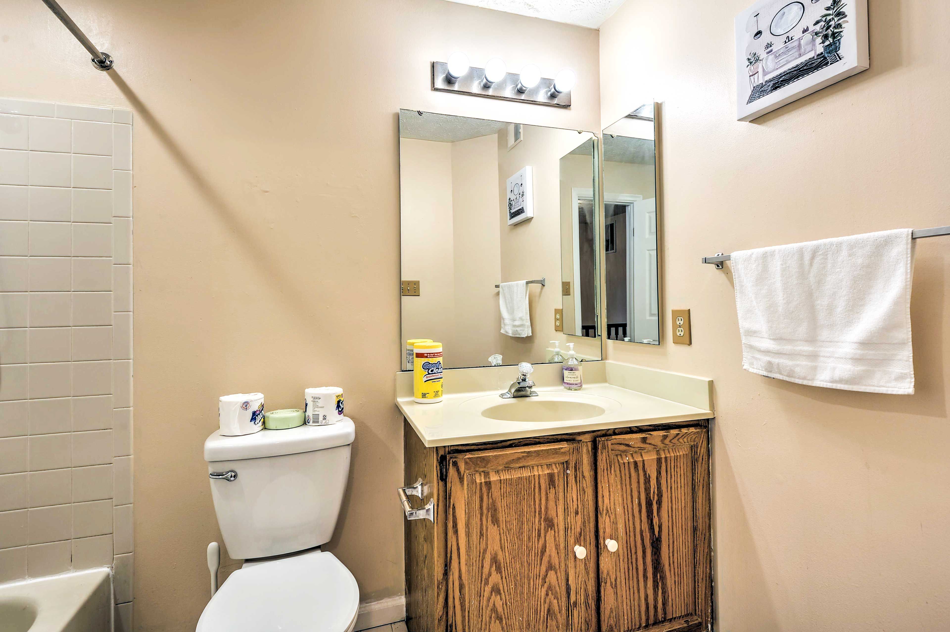 Bathroom | Towels Provided | Complimentary Toiletries