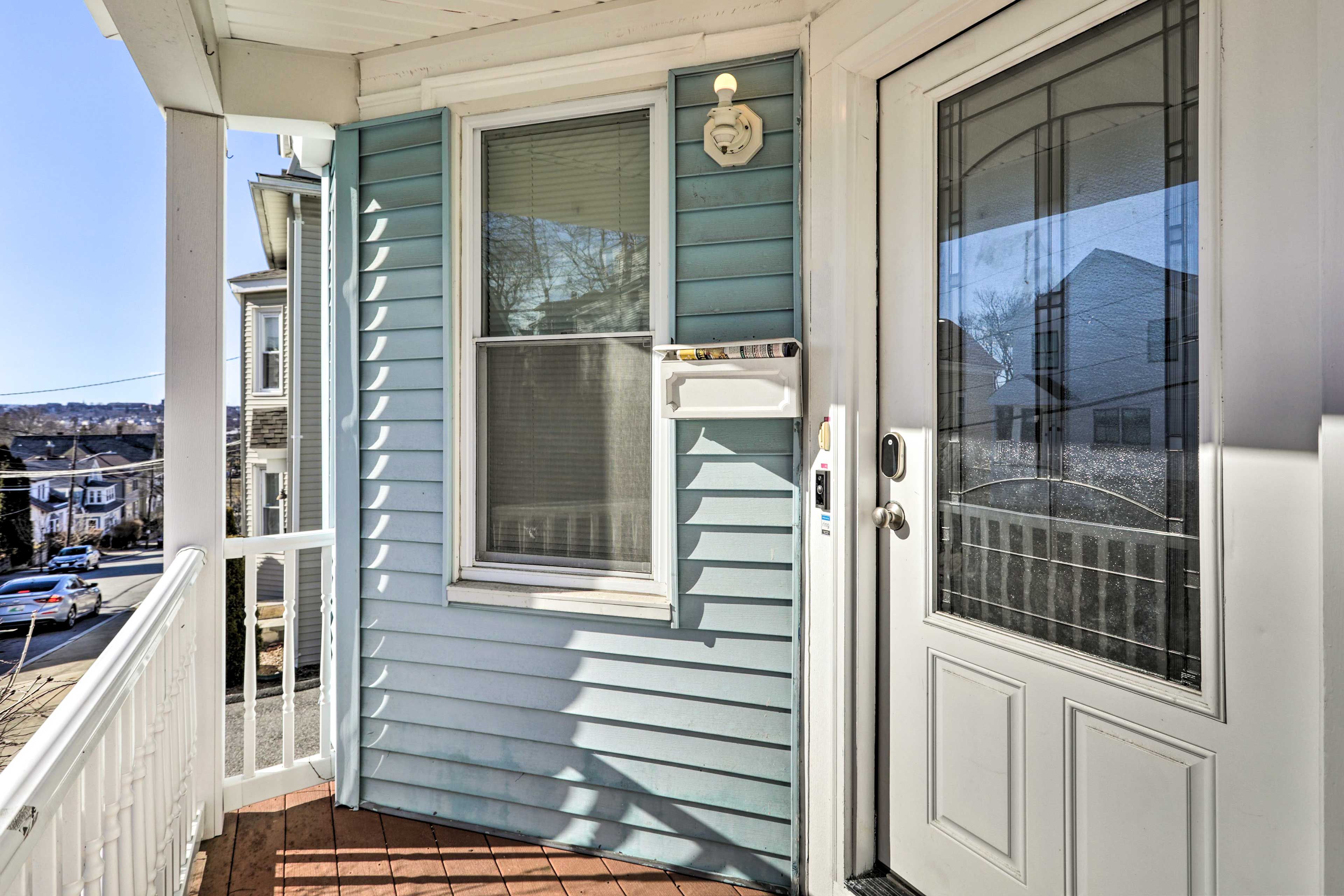 Entrance | 2 Exterior Security Cameras (Facing Outward)