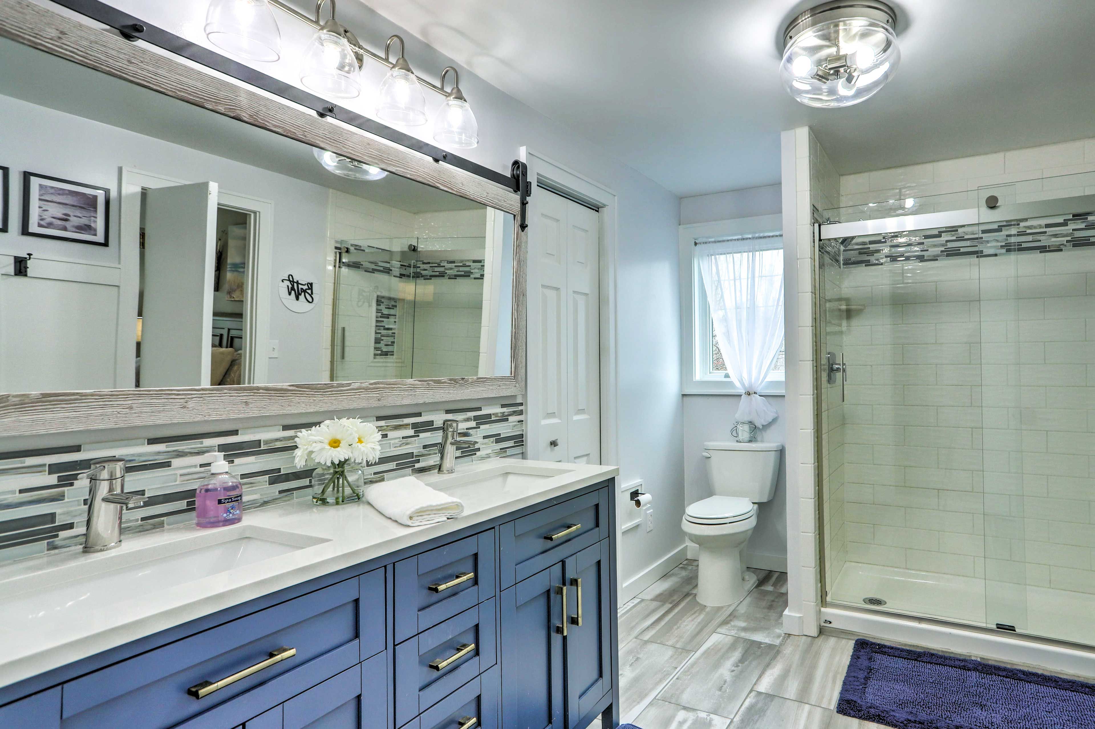 En-Suite Bathroom | 2nd Floor